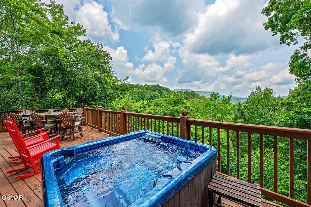 2420 Sunset Road Sevierville TN 37862