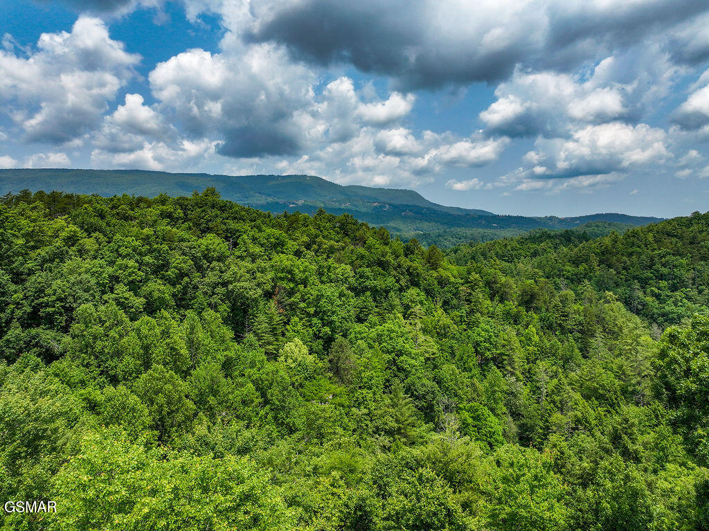 2420 Sunset Road Sevierville TN 37862