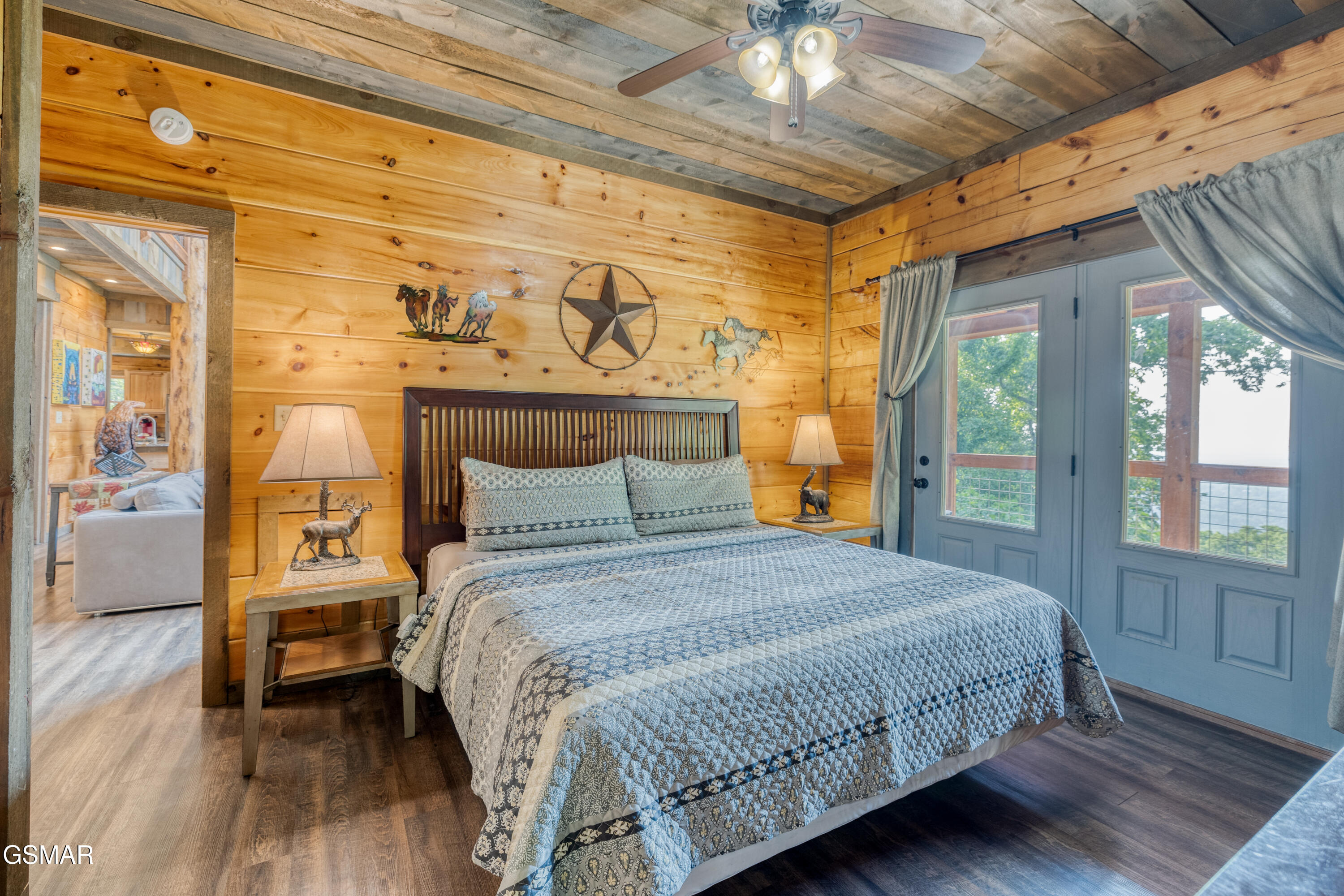 809 Pinecrest Way Sevierville TN 37862