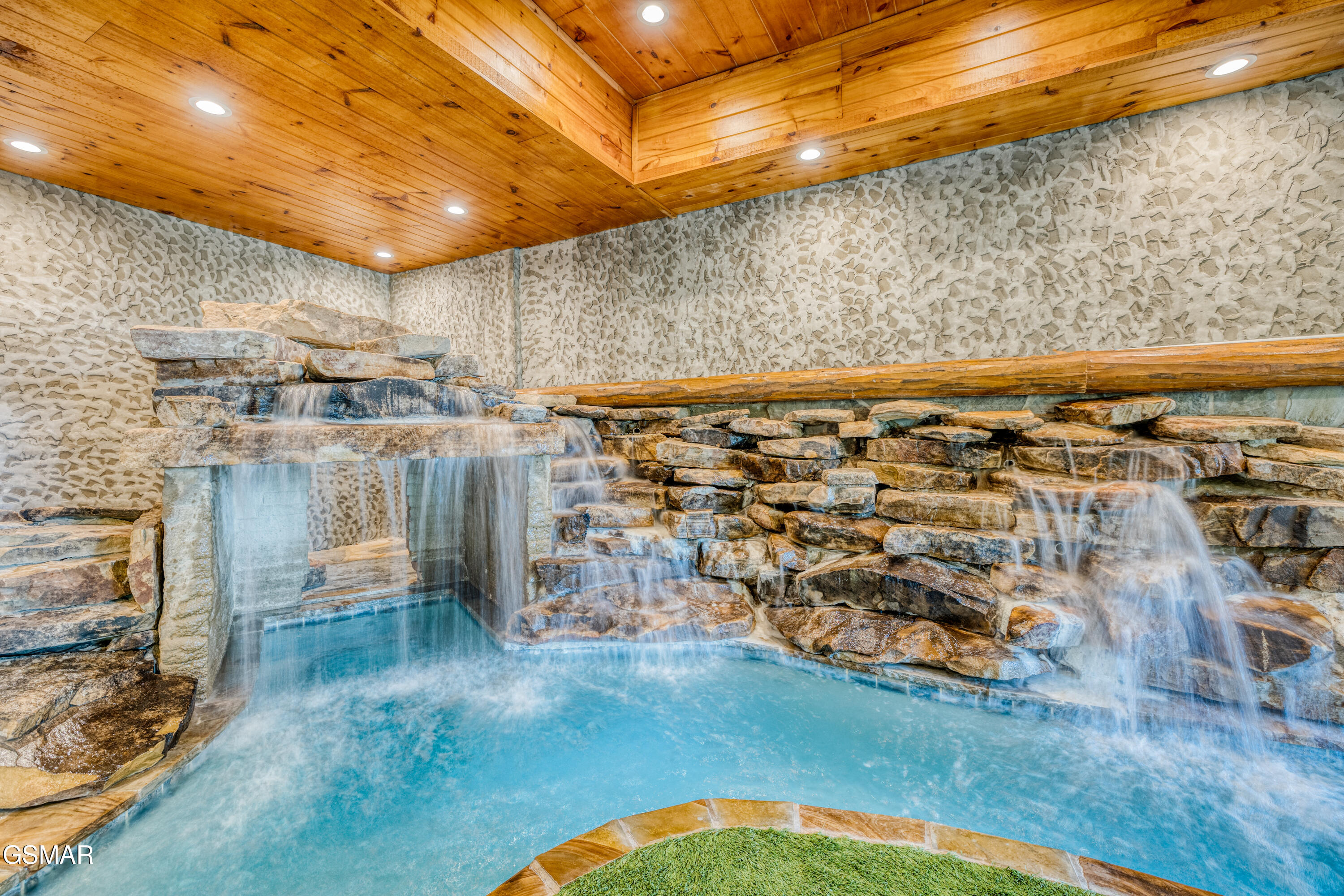 809 Pinecrest Way Sevierville TN 37862
