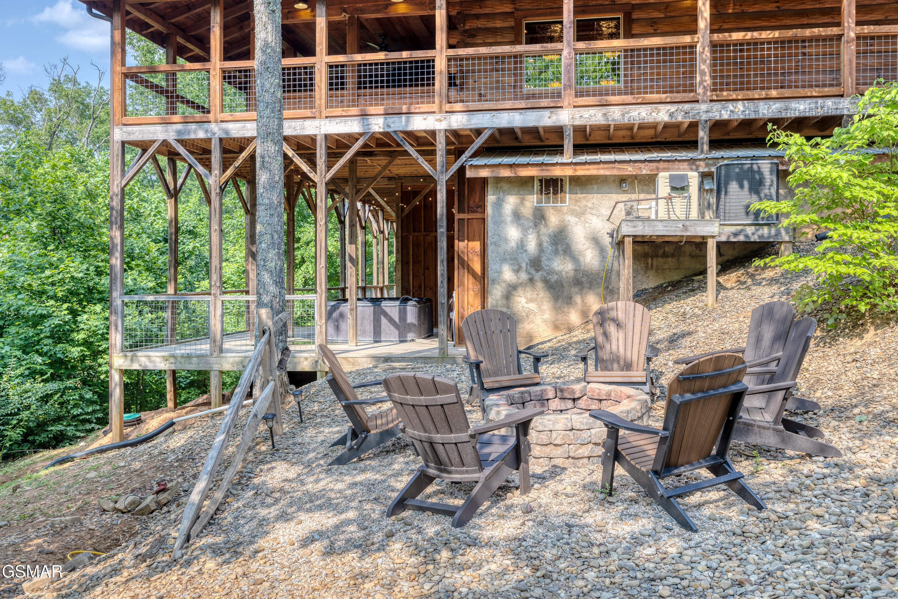 809 Pinecrest Way Sevierville TN 37862