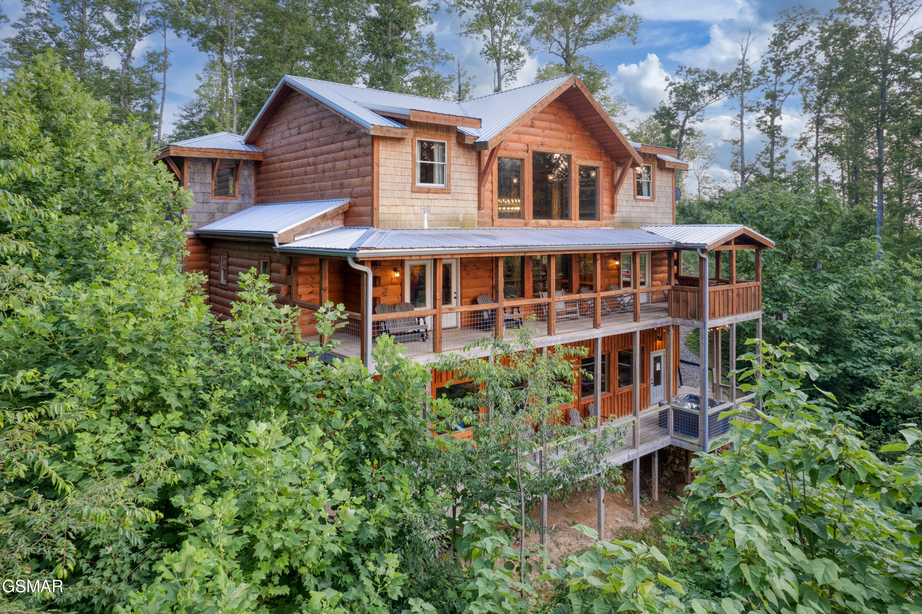 809 Pinecrest Way Sevierville TN 37862