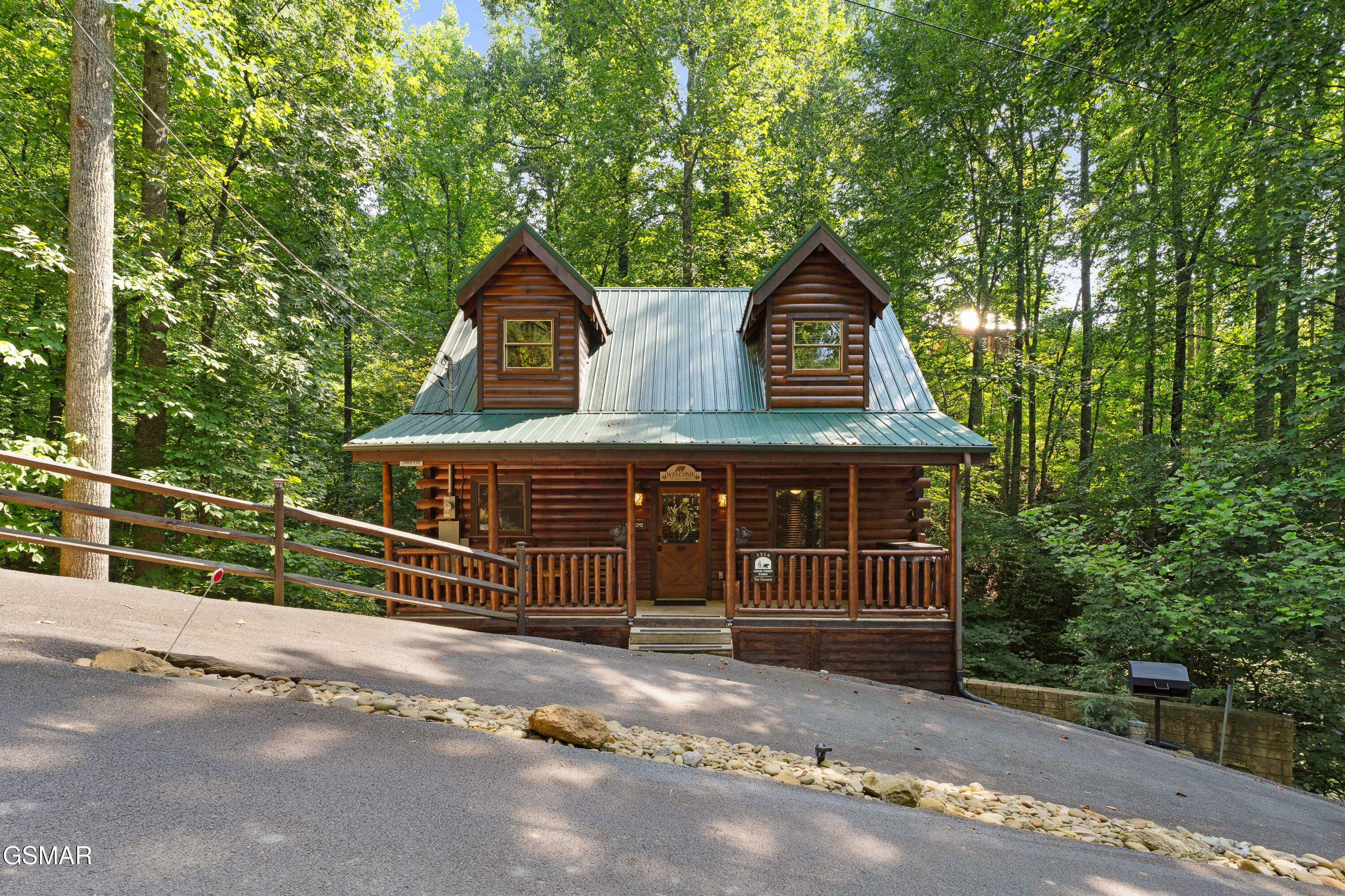 1314 Indian Court Sevierville TN 37876