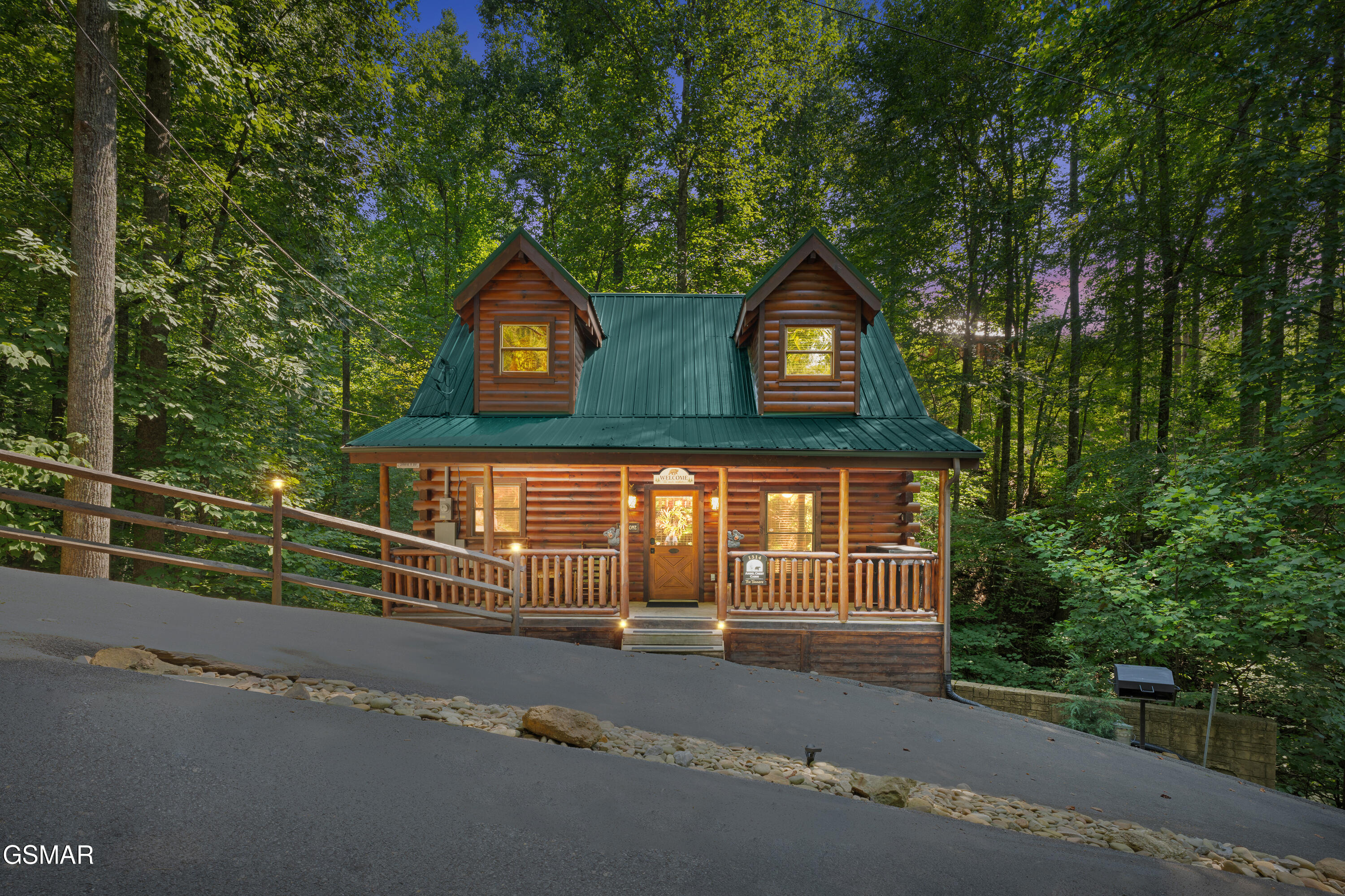 1314 Indian Court Sevierville TN 37876