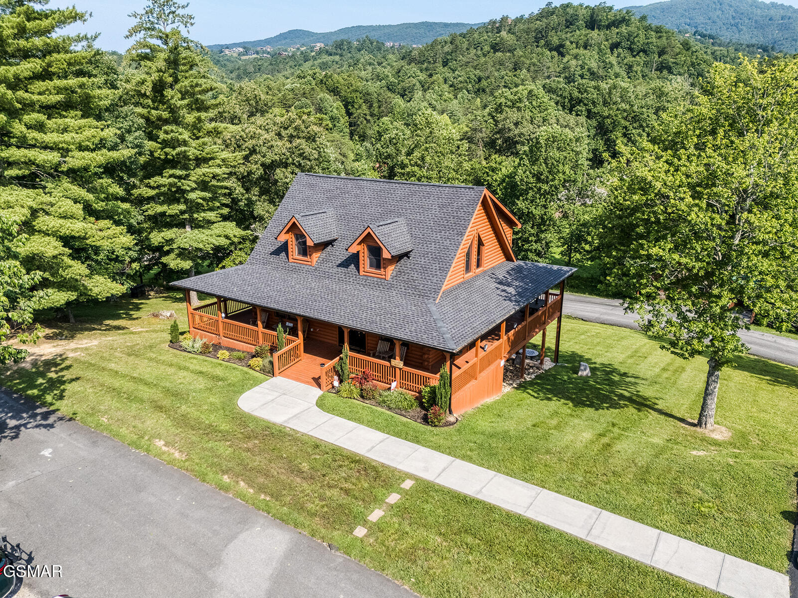 2028 Piney Overlook Lane Sevierville TN 37862