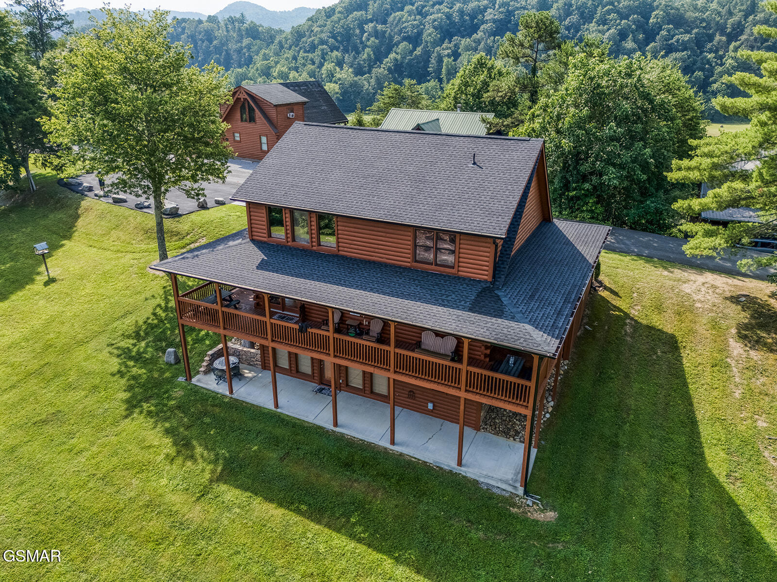 2028 Piney Overlook Lane Sevierville TN 37862