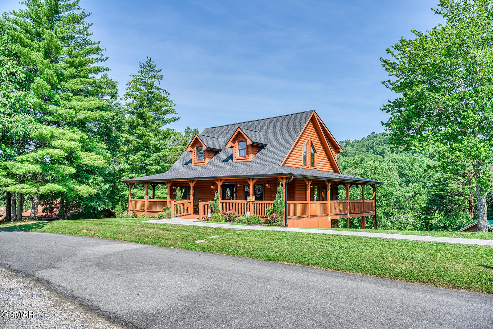 2028 Piney Overlook Lane Sevierville TN 37862