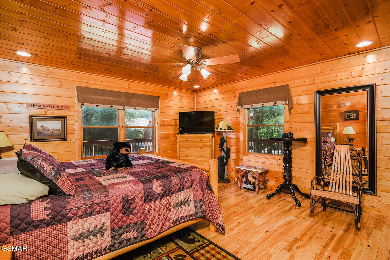 2028 Piney Overlook Lane Sevierville TN 37862