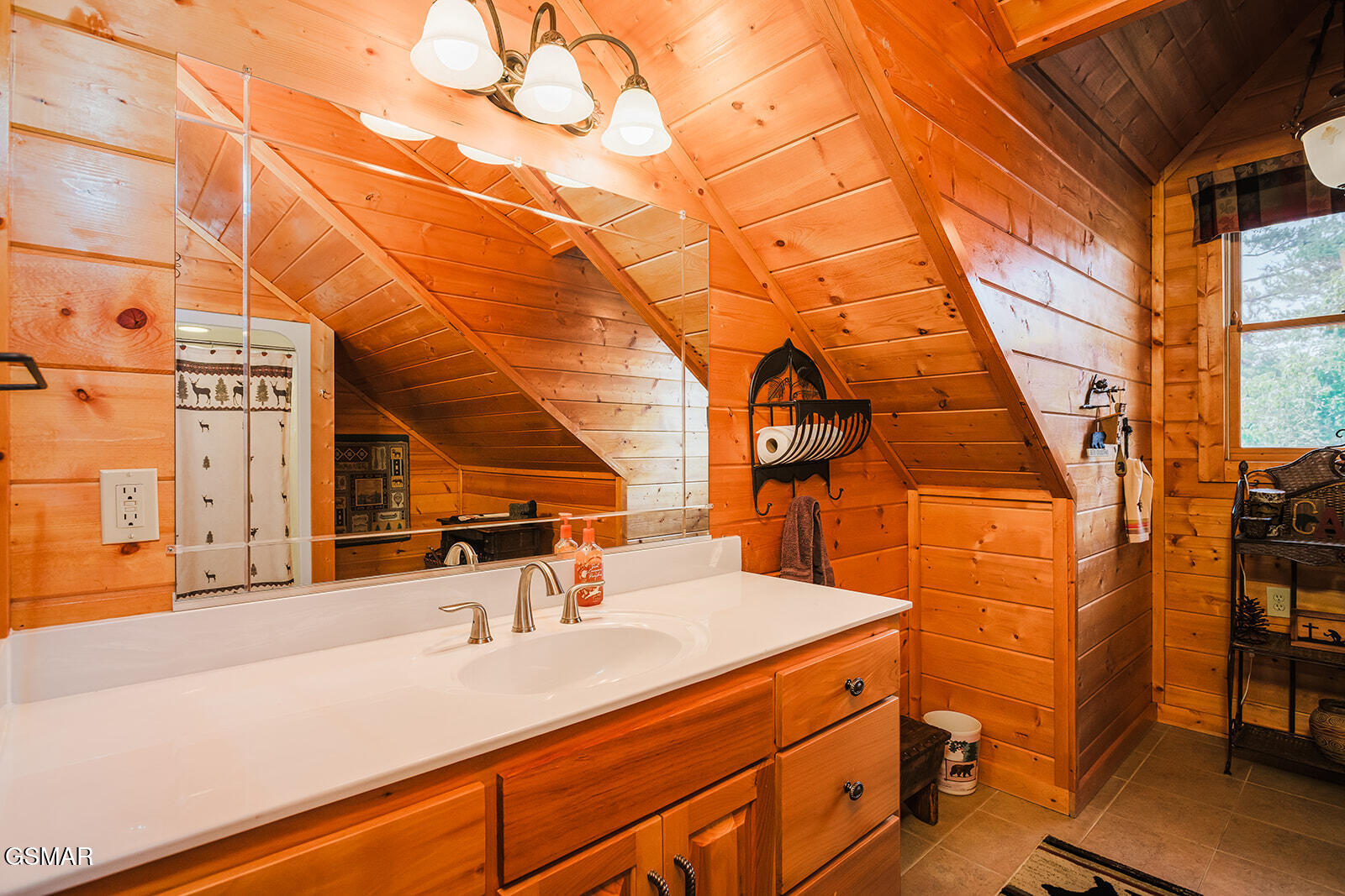 2028 Piney Overlook Lane Sevierville TN 37862