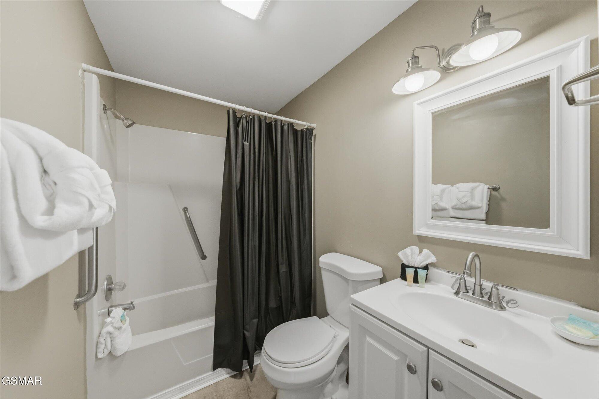 1846 Blue Tick Way Sevierville TN 37876