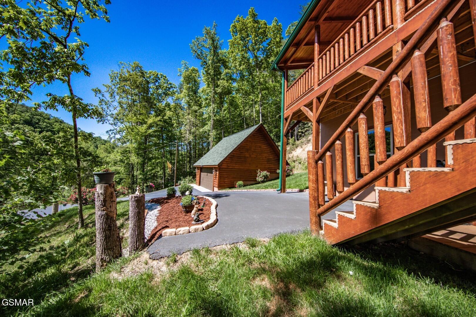 718 Rocky Flats Road Cosby TN 37722