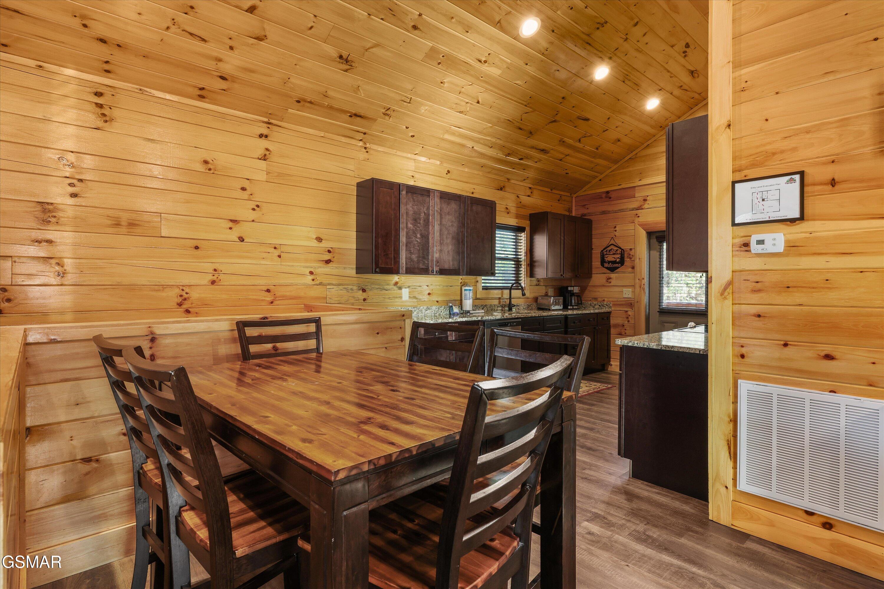 2182 Bear Haven Way Sevierville TN 37862