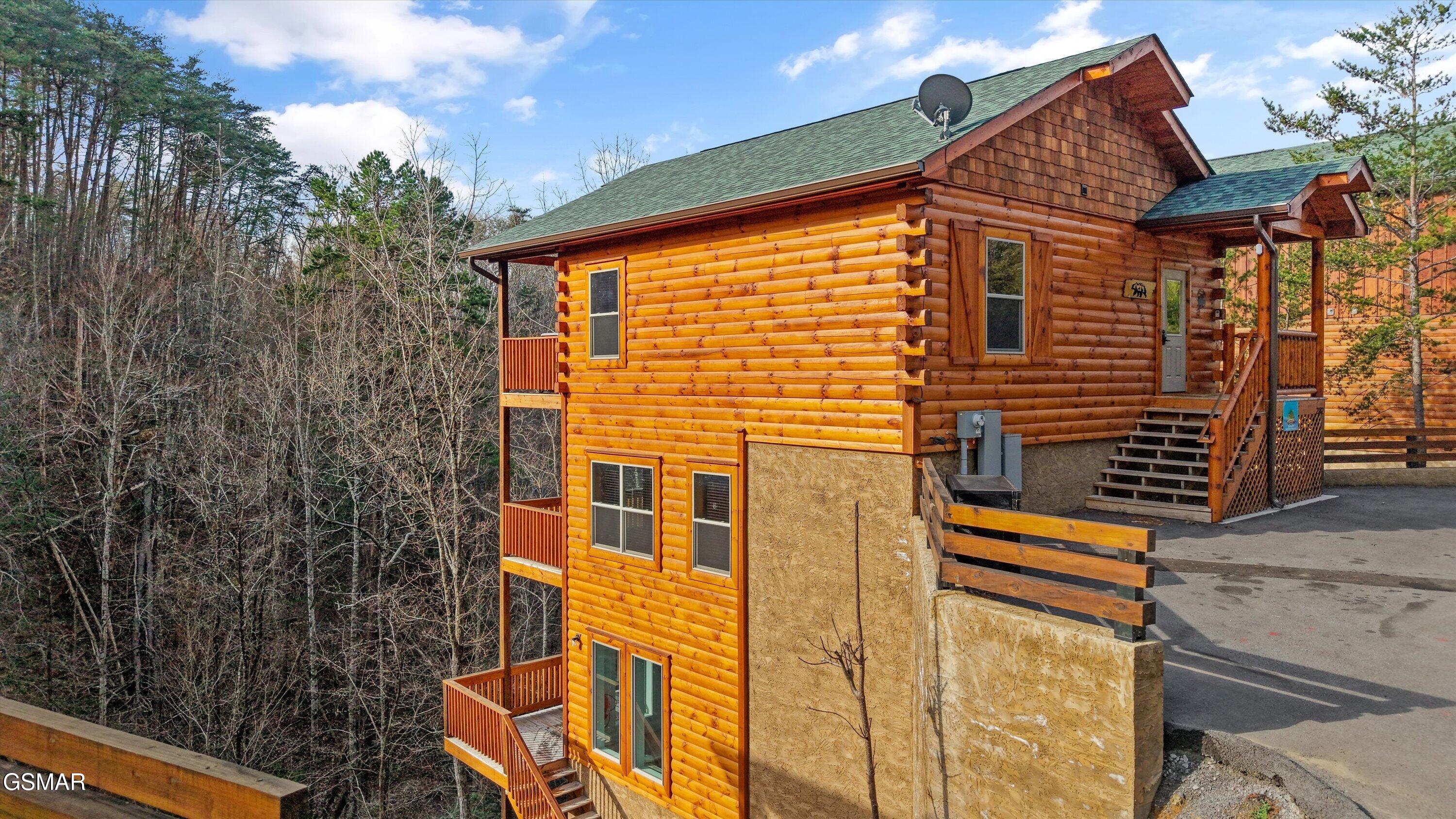 2182 Bear Haven Way Sevierville TN 37862