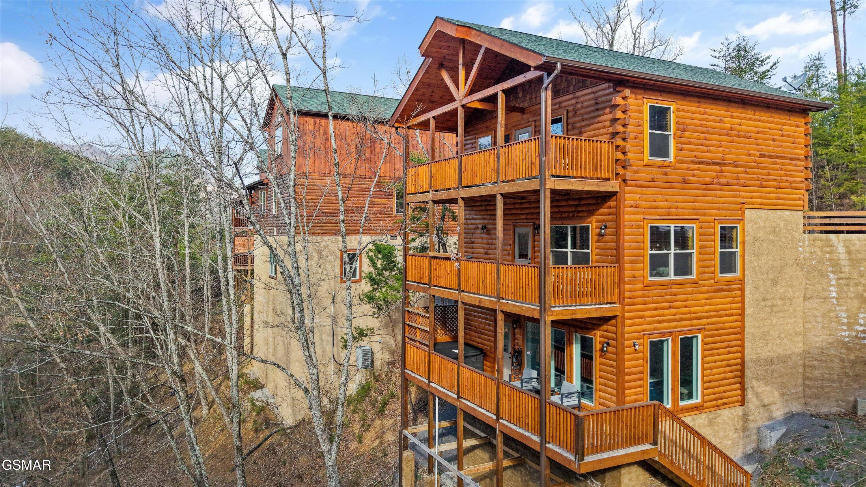 2182 Bear Haven Way Sevierville TN 37862