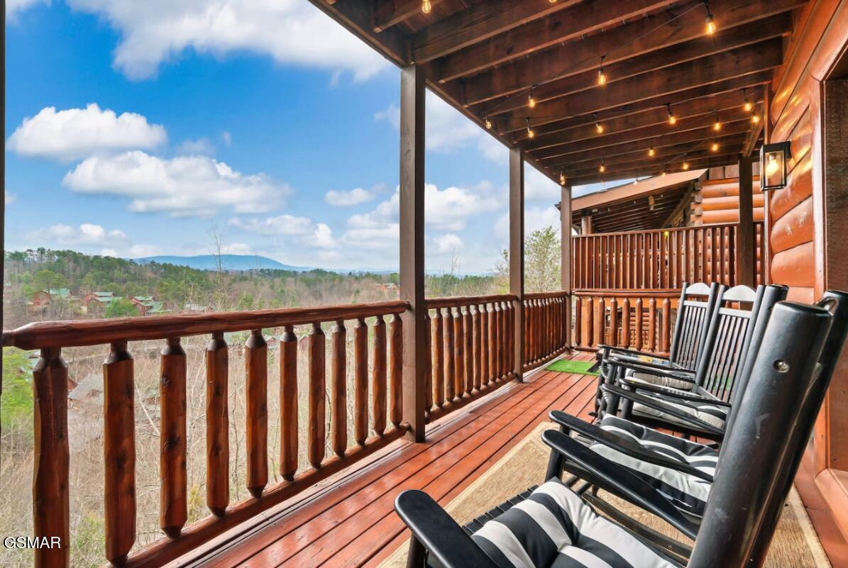2010 Cougar Crossing Way Sevierville TN 37876
