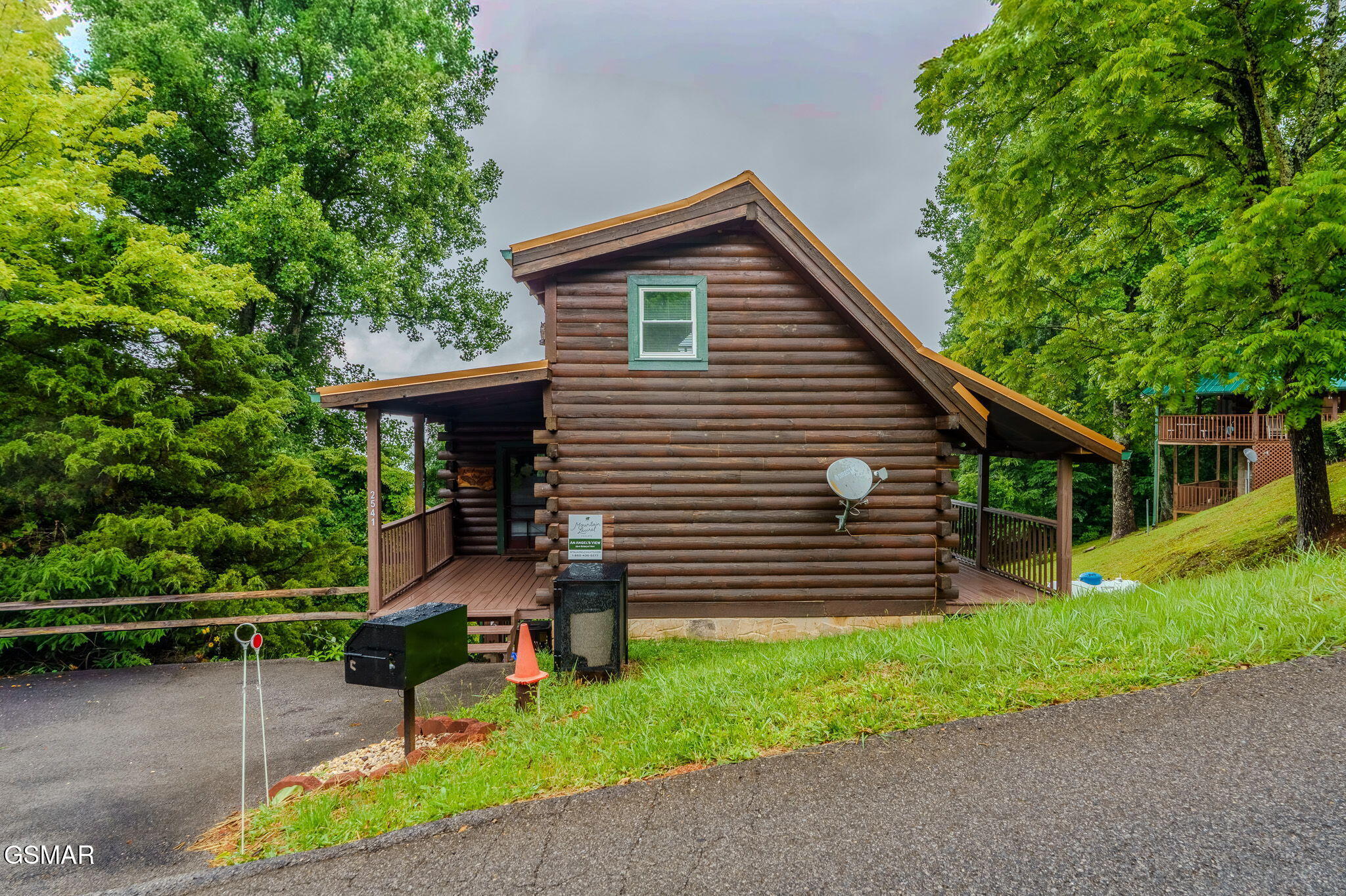 2541 Bobcat Way Sevierville TN 37862