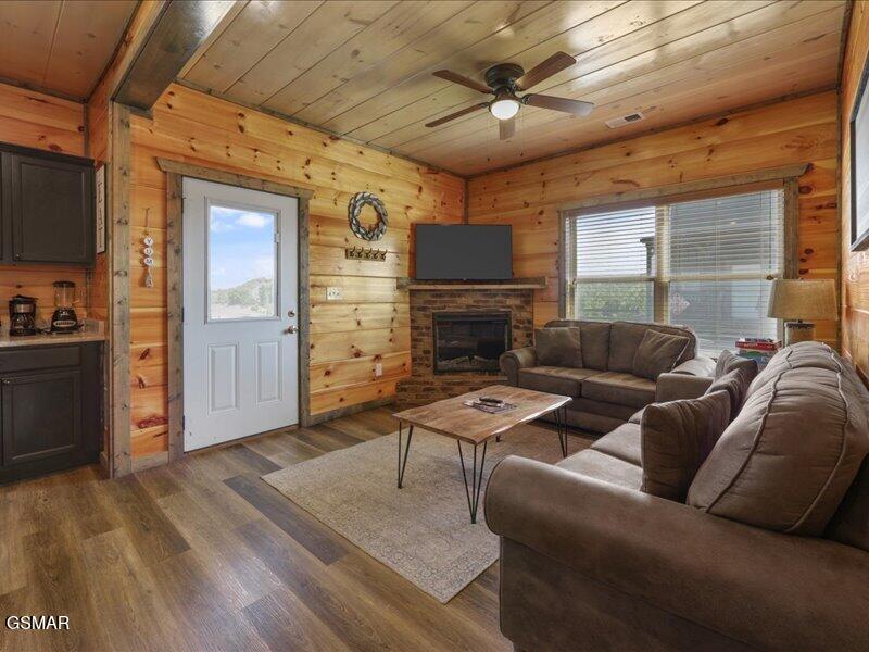 1654 Veterans Boulevard Sevierville TN 37862