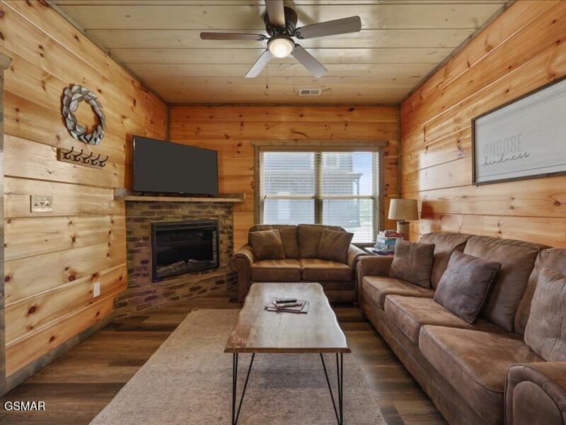 1654 Veterans Boulevard Sevierville TN 37862