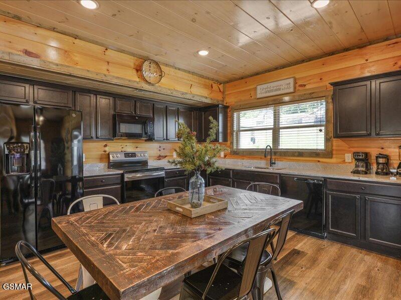 1654 Veterans Boulevard Sevierville TN 37862