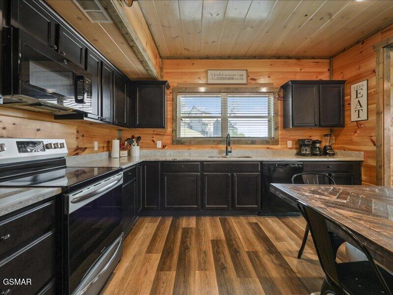 1654 Veterans Boulevard Sevierville TN 37862