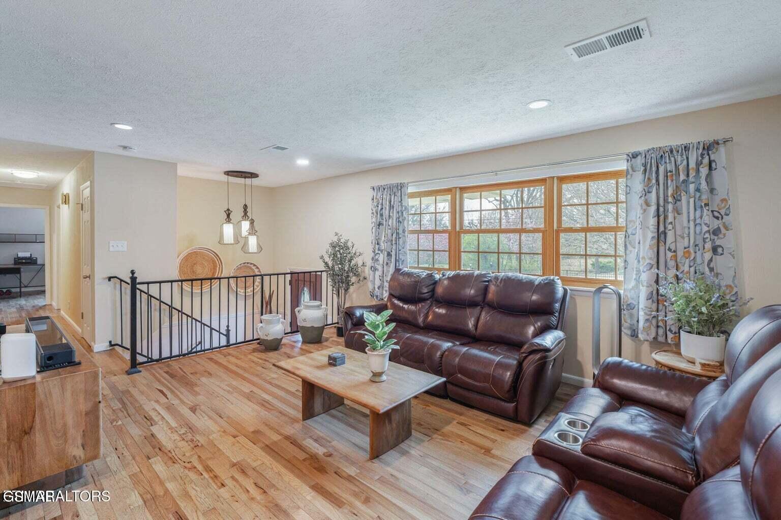 724 Hidden Valley Road Knoxville TN 37923