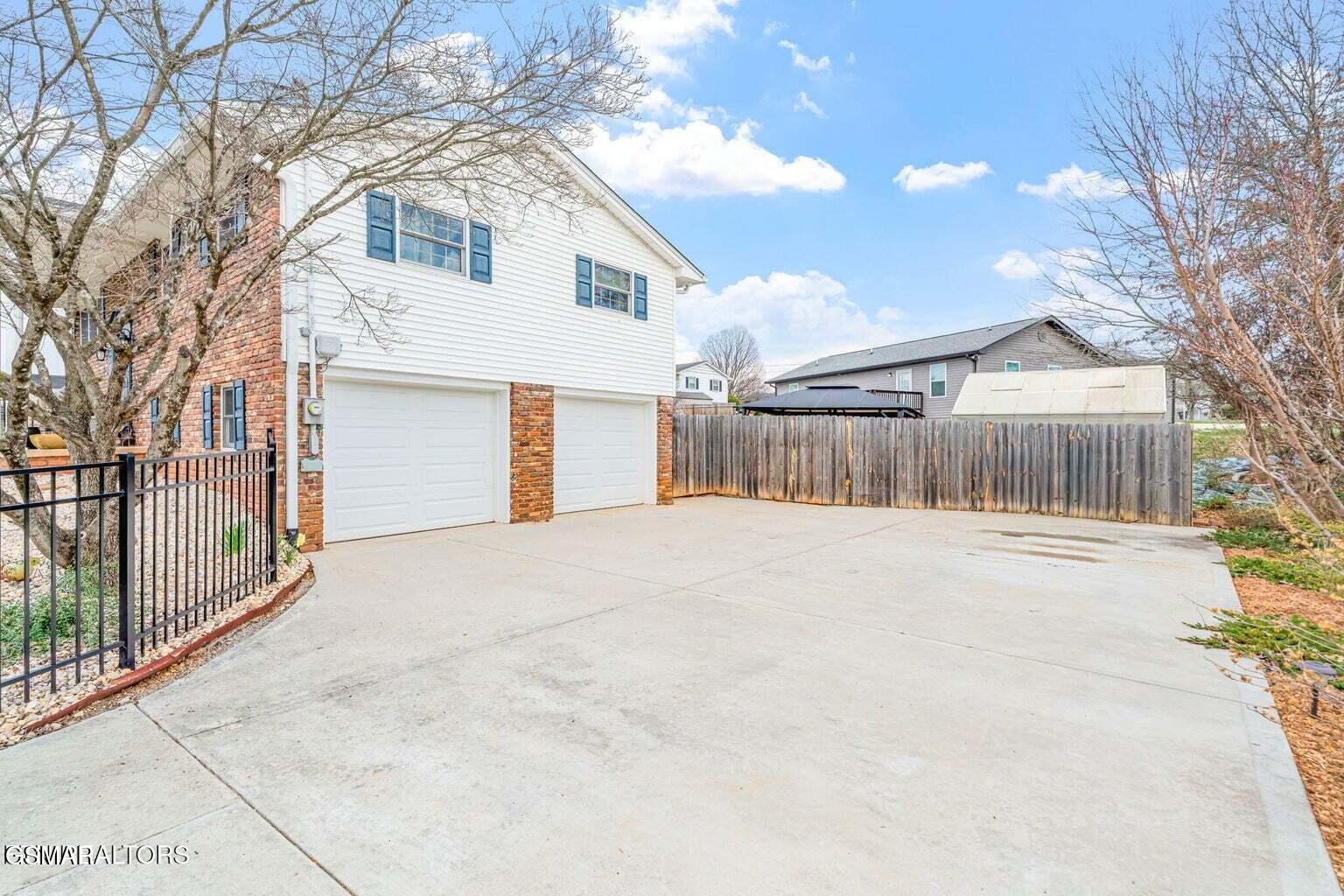 724 Hidden Valley Road Knoxville TN 37923