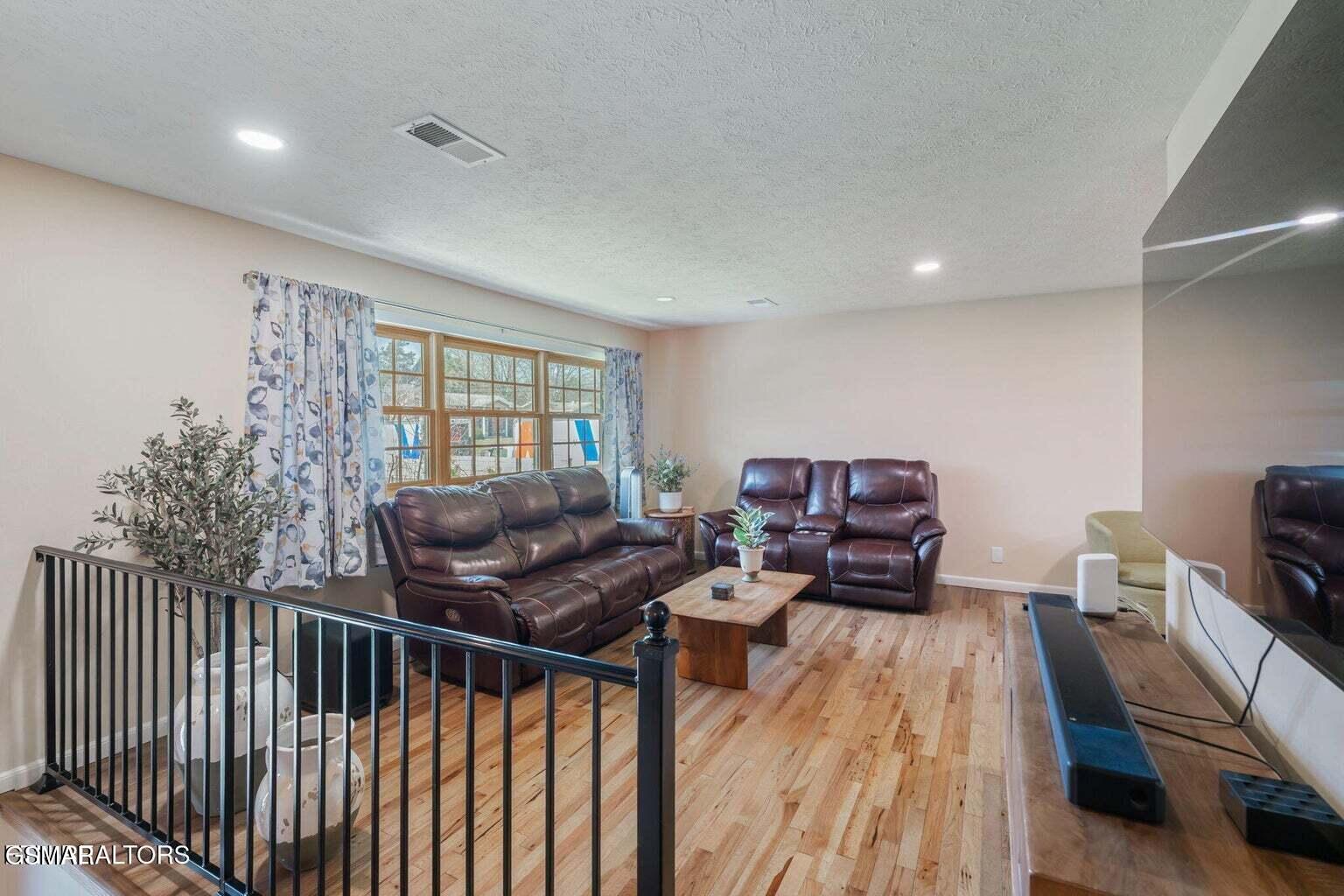 724 Hidden Valley Road Knoxville TN 37923