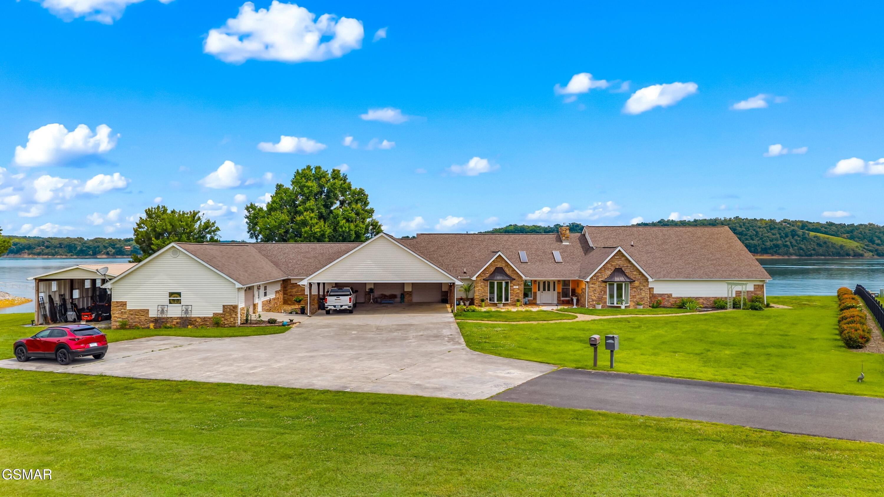 829 Tucker Place Way Dandridge TN 37725