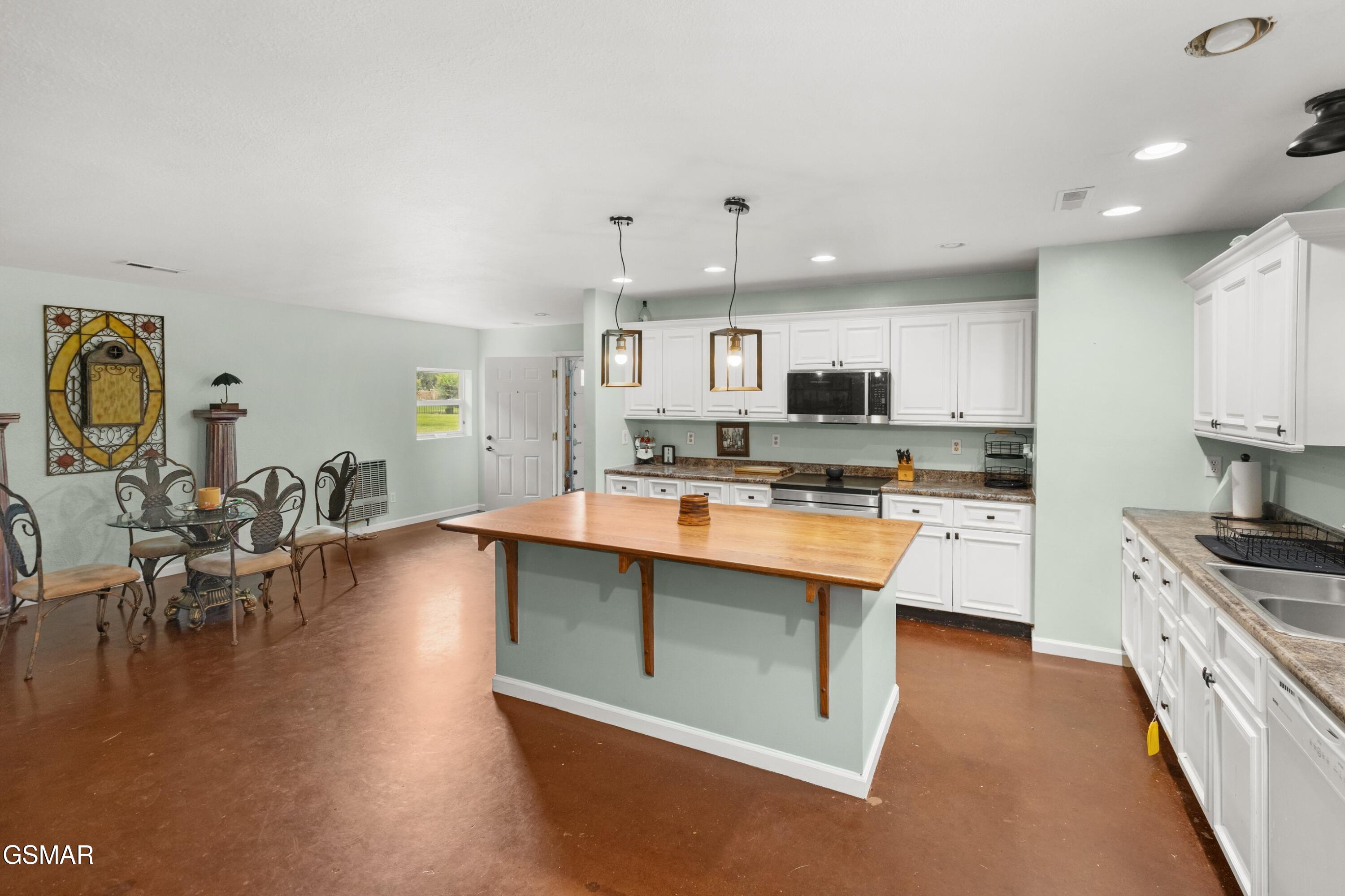 829 Tucker Place Way Dandridge TN 37725