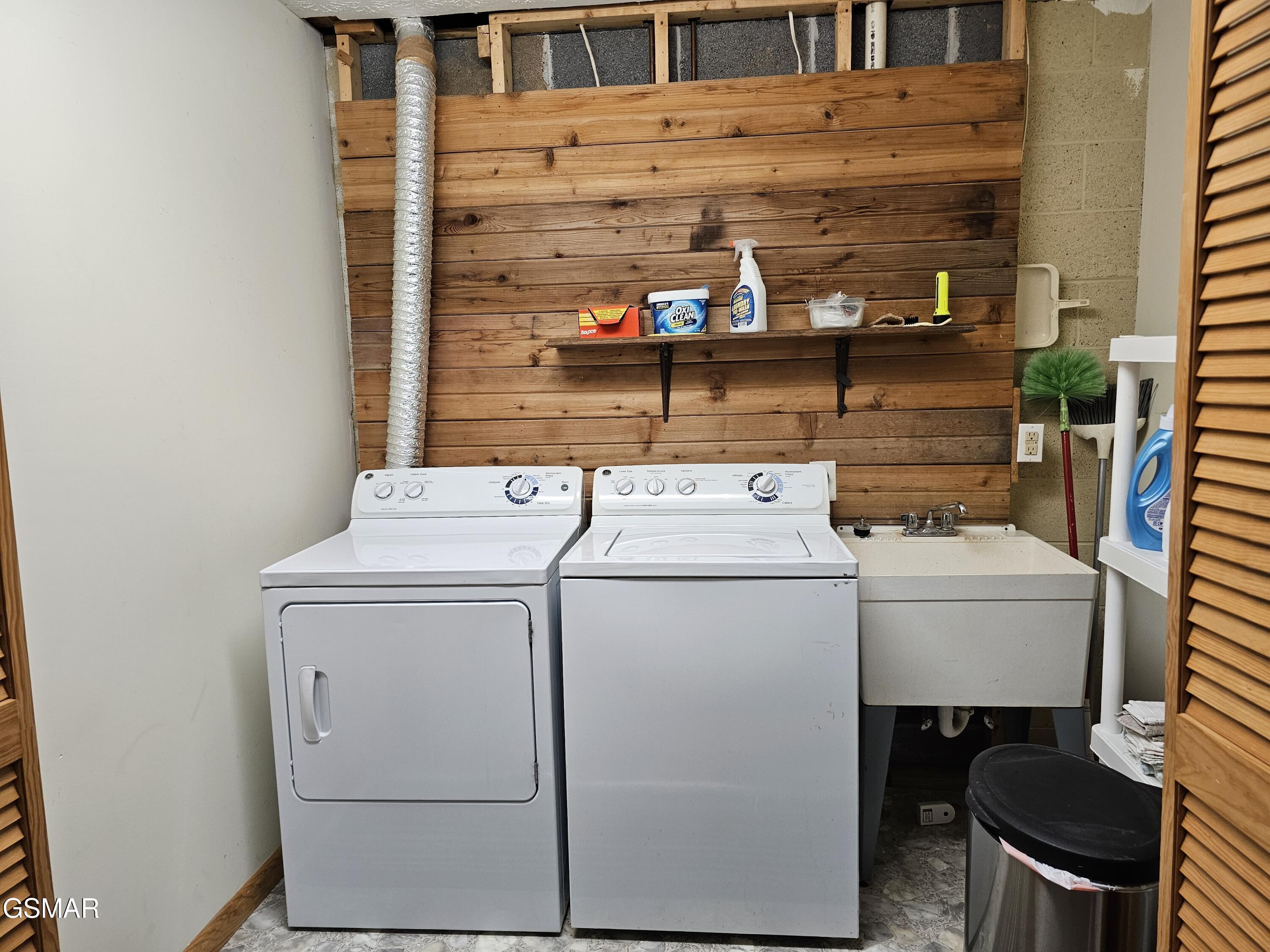 3634 Sugar Tree Drive Sevierville TN 37862