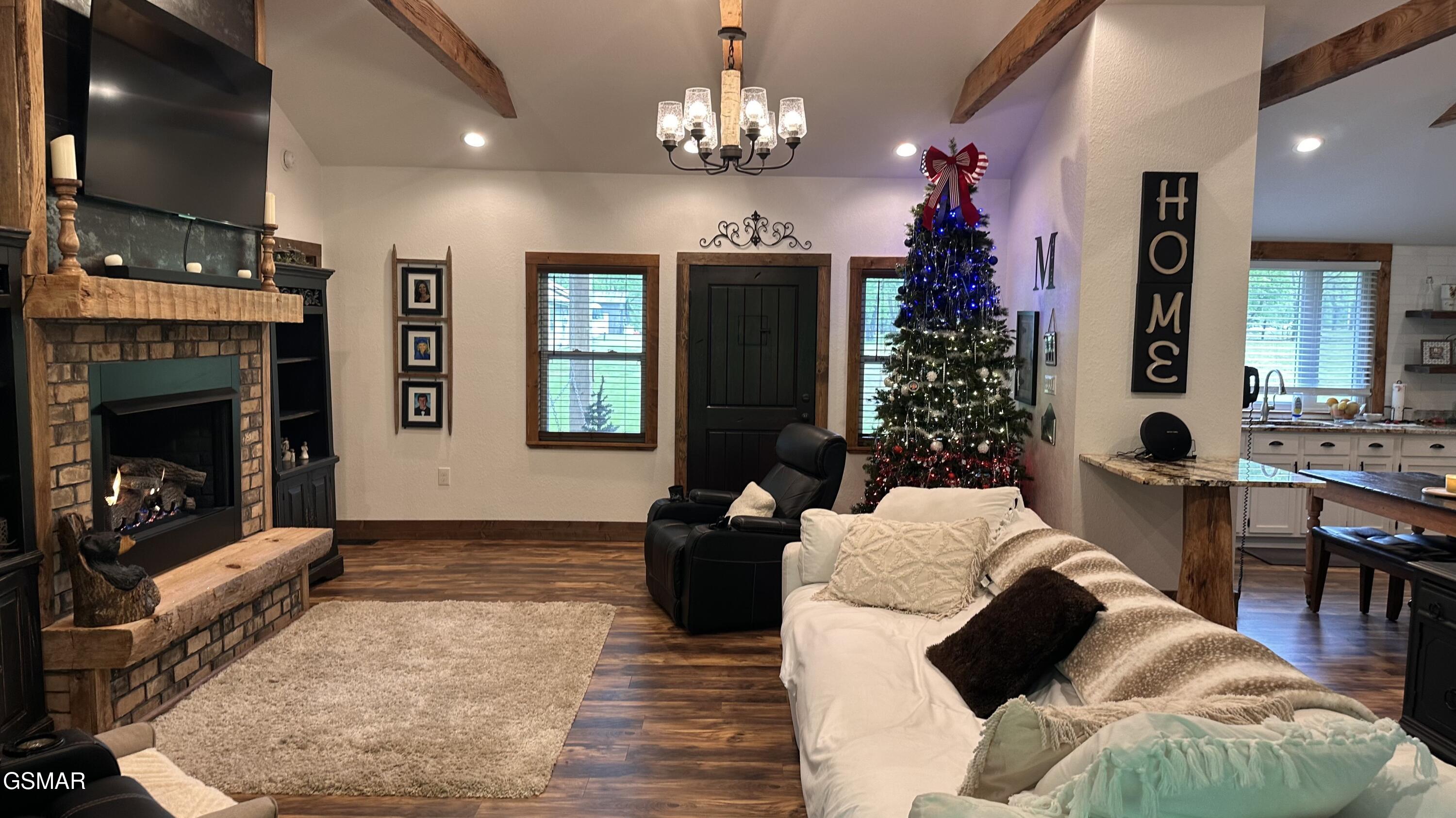4445 Liberty Road Cosby TN 37722