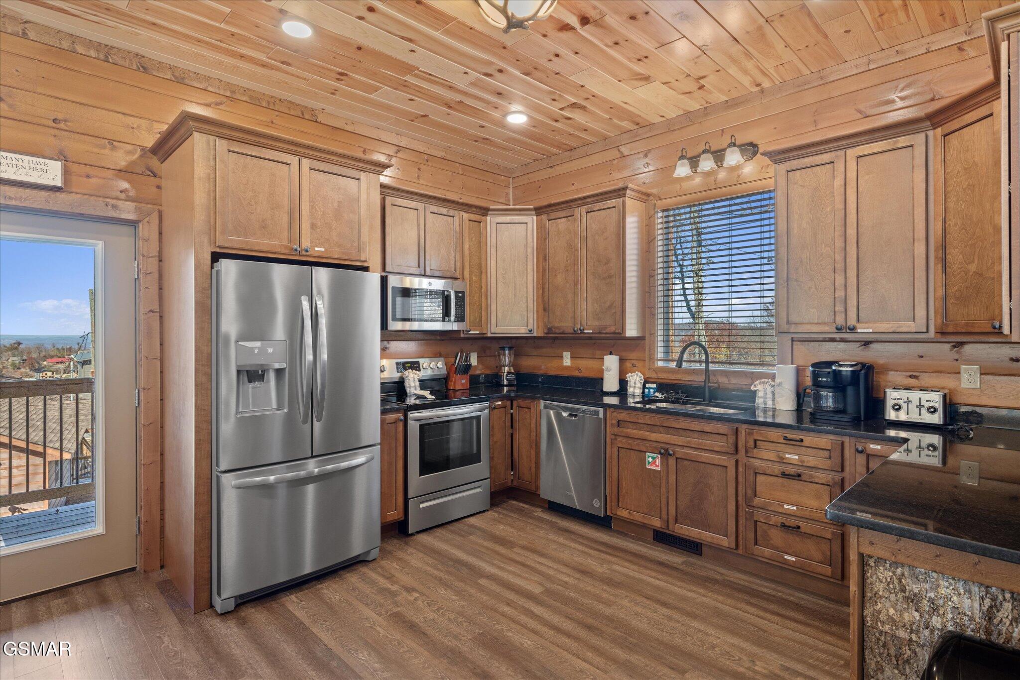 711 Short Ridge Court Gatlinburg TN 37738