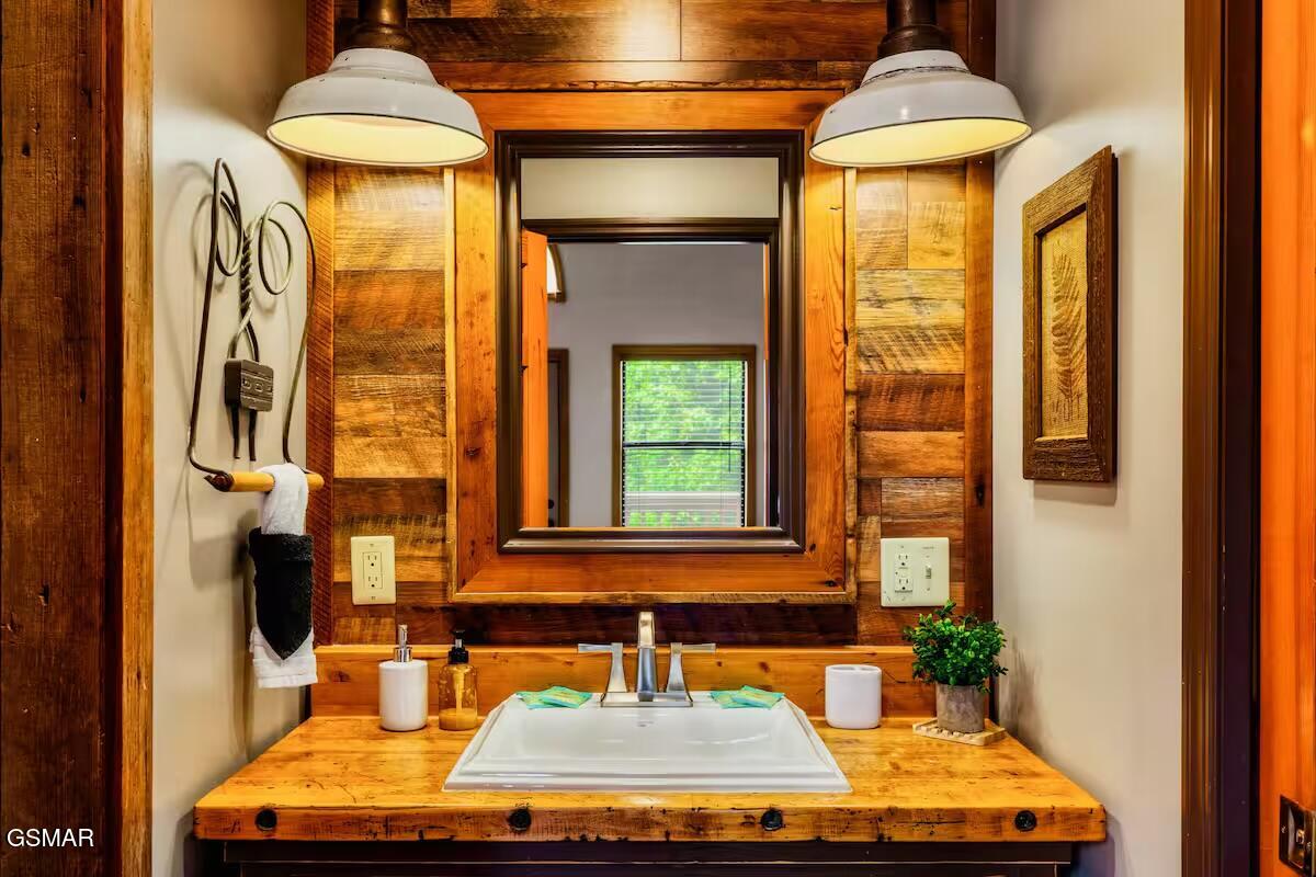 3438 Brook Stone Way Pigeon Forge TN 37863
