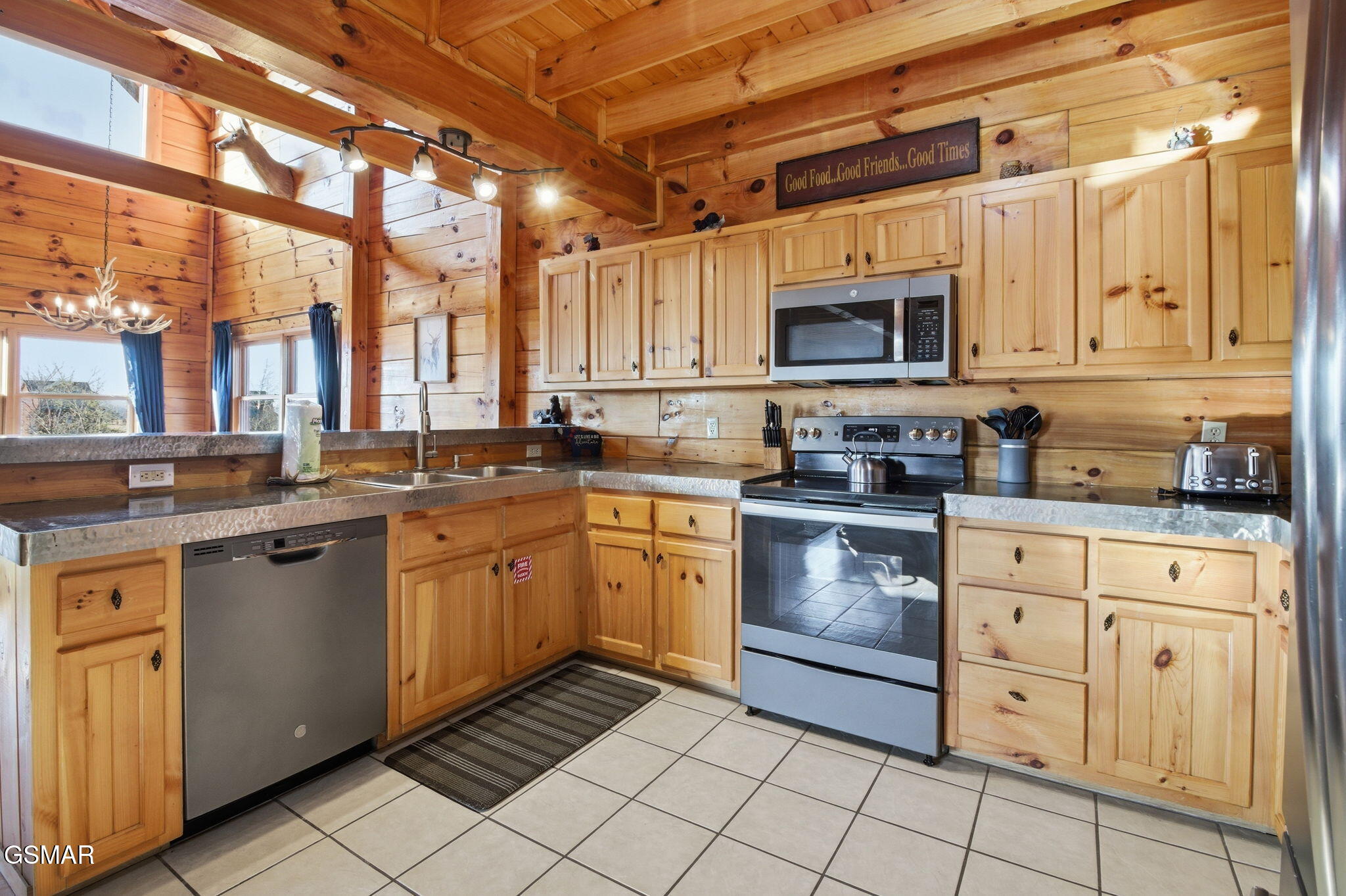 1091 Towering Oaks Drive Sevierville TN 37876