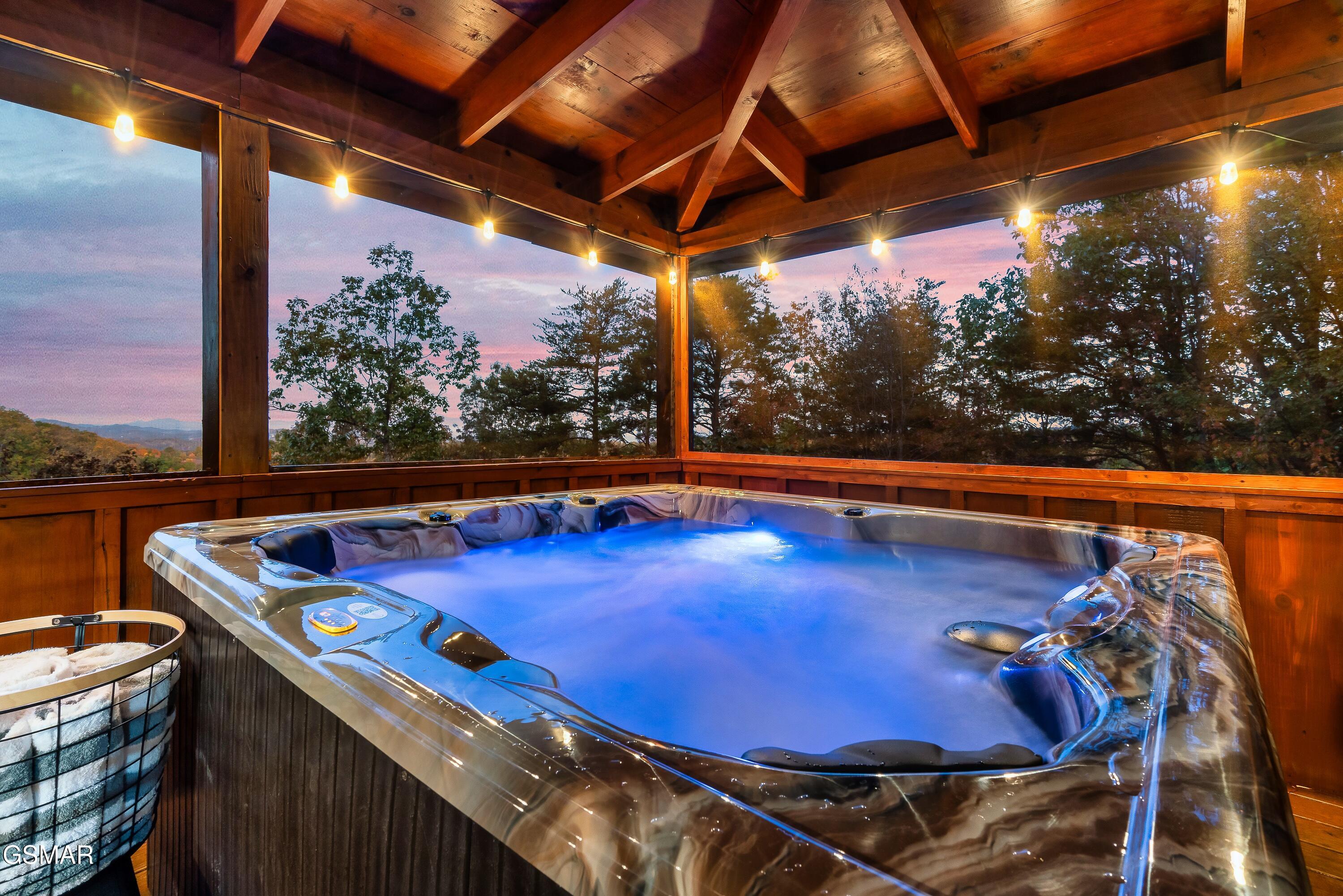 1617 Silver Poplar Lane Sevierville TN 37876