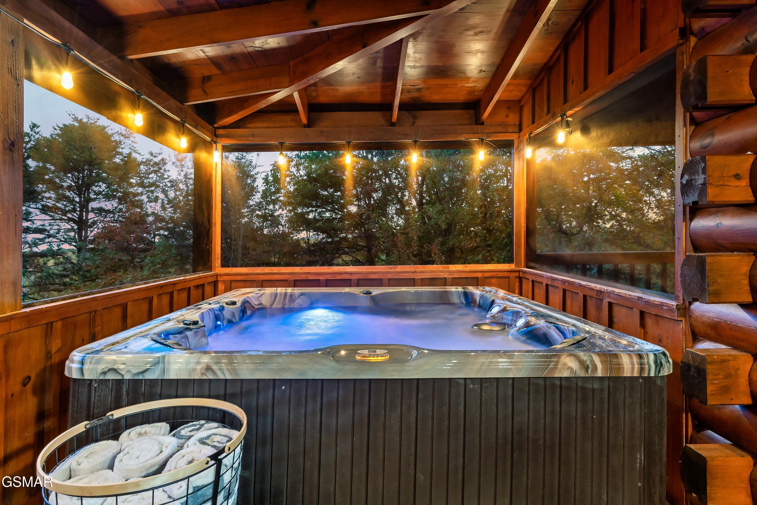 1617 Silver Poplar Lane Sevierville TN 37876