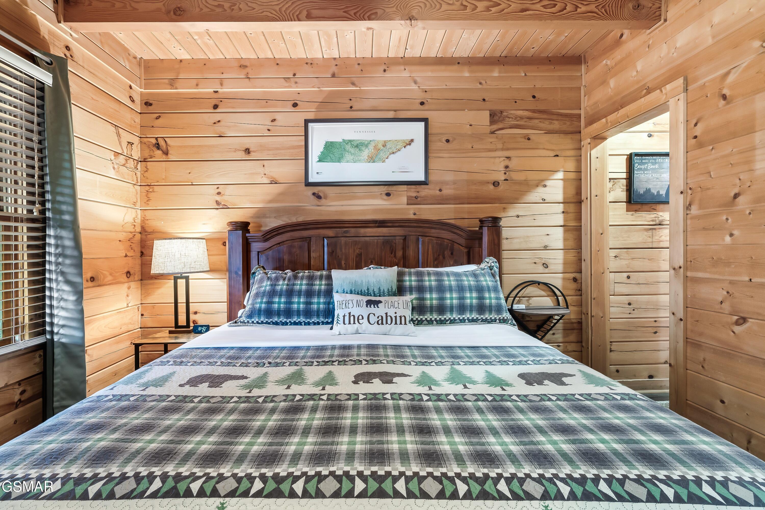 1617 Silver Poplar Lane Sevierville TN 37876