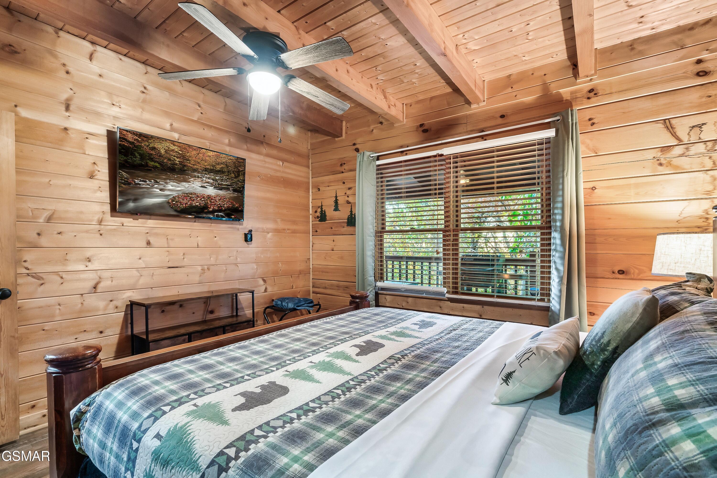 1617 Silver Poplar Lane Sevierville TN 37876