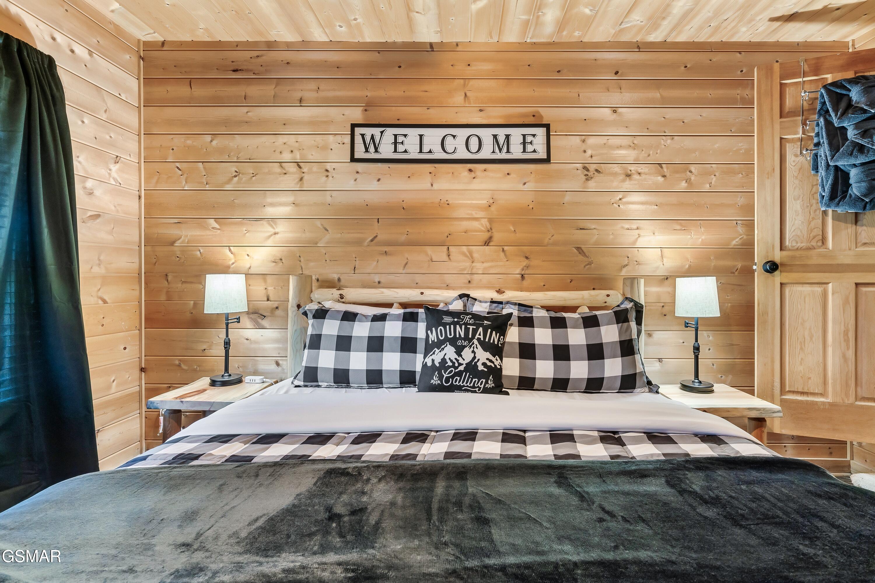 1617 Silver Poplar Lane Sevierville TN 37876