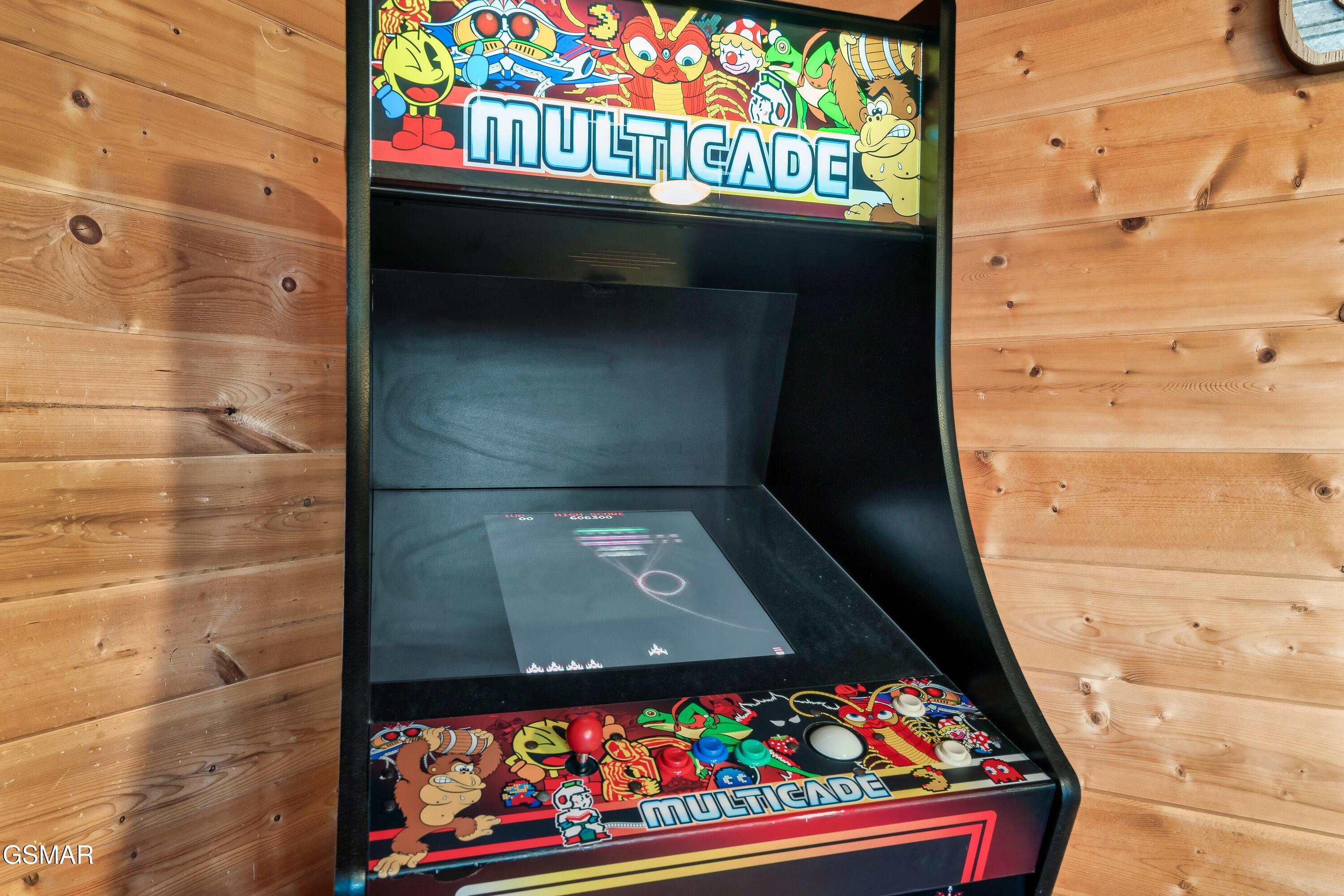 1617 Silver Poplar Lane Sevierville TN 37876