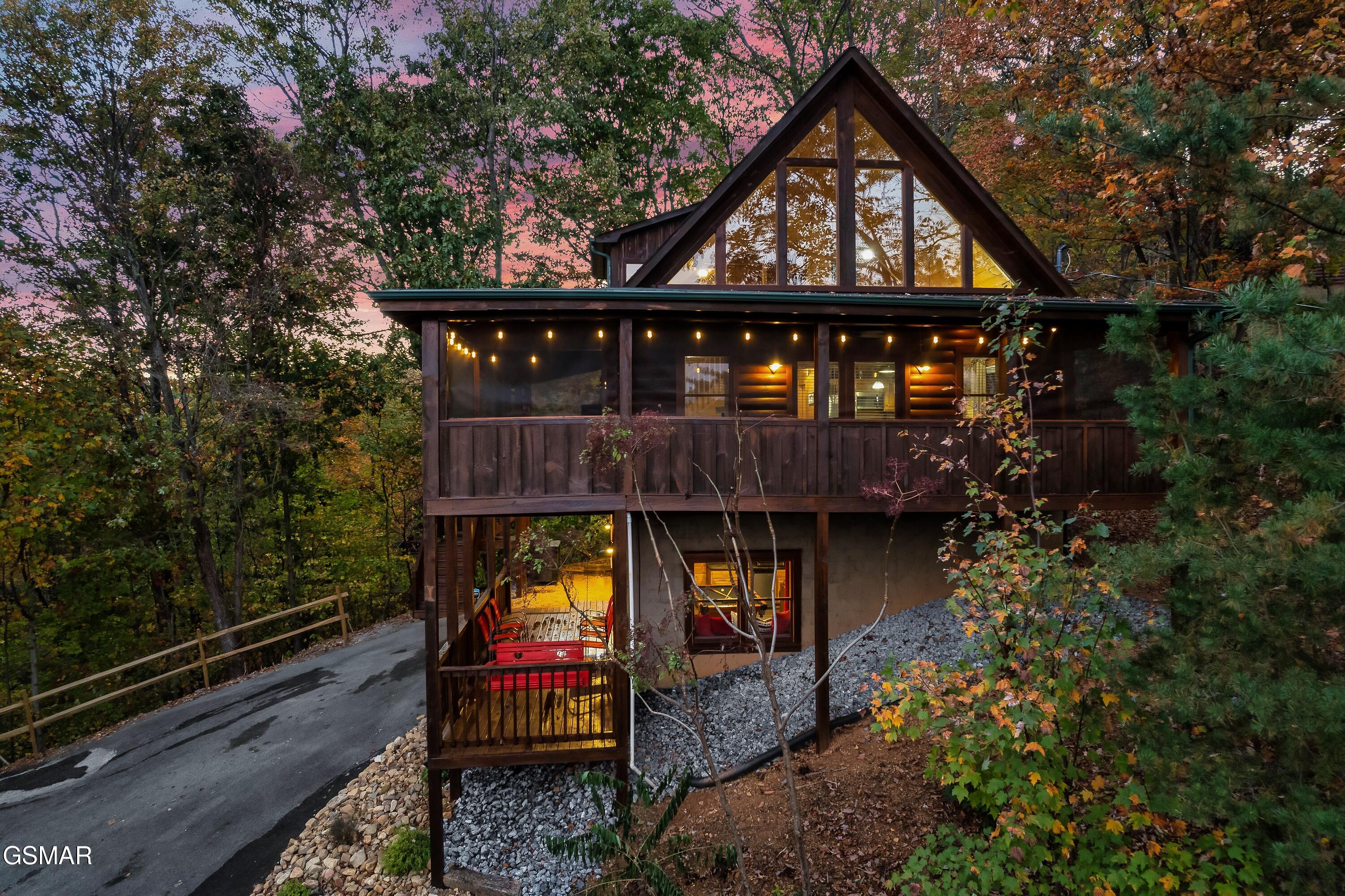 1617 Silver Poplar Lane Sevierville TN 37876