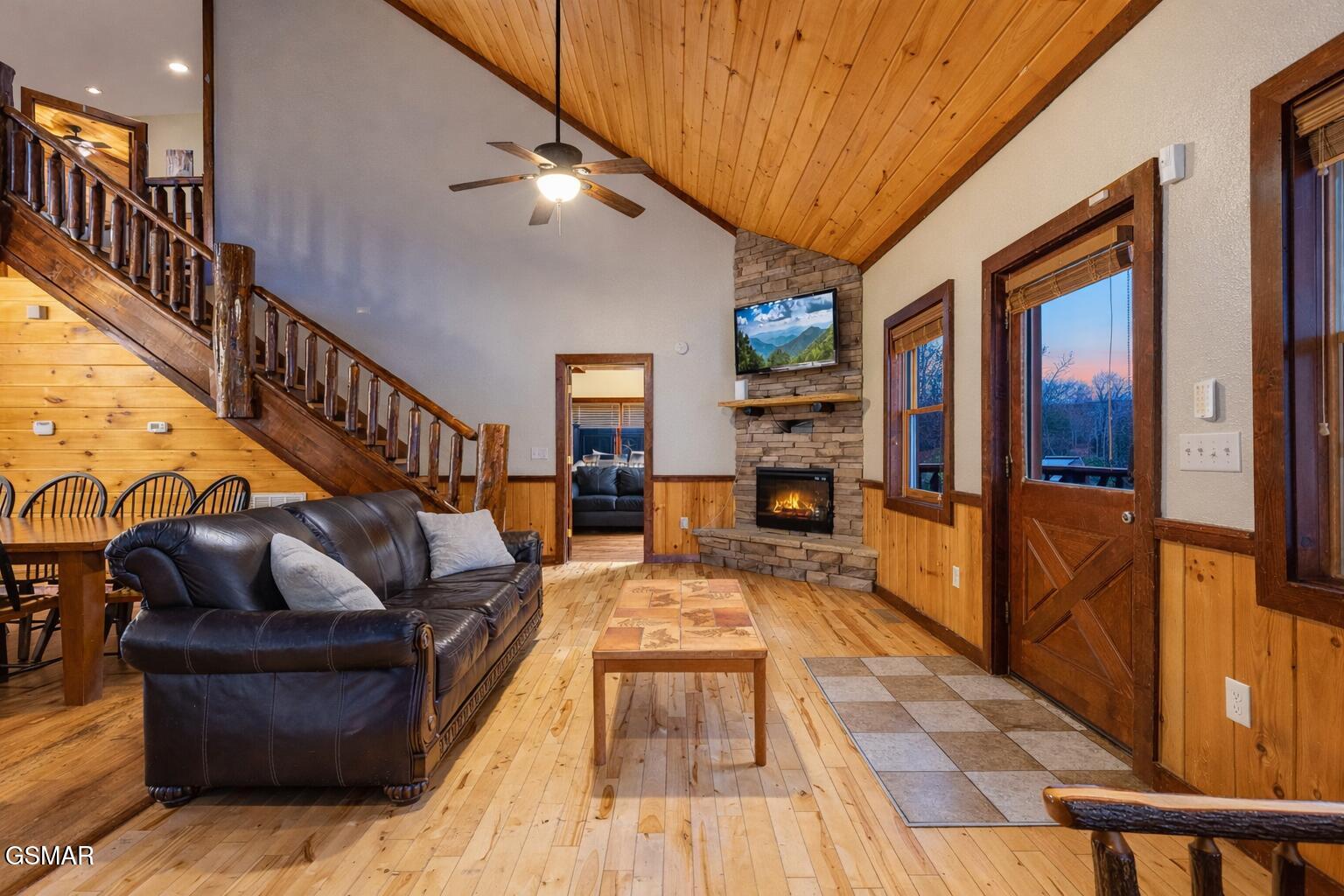 203 Amet Way Cosby TN 37722