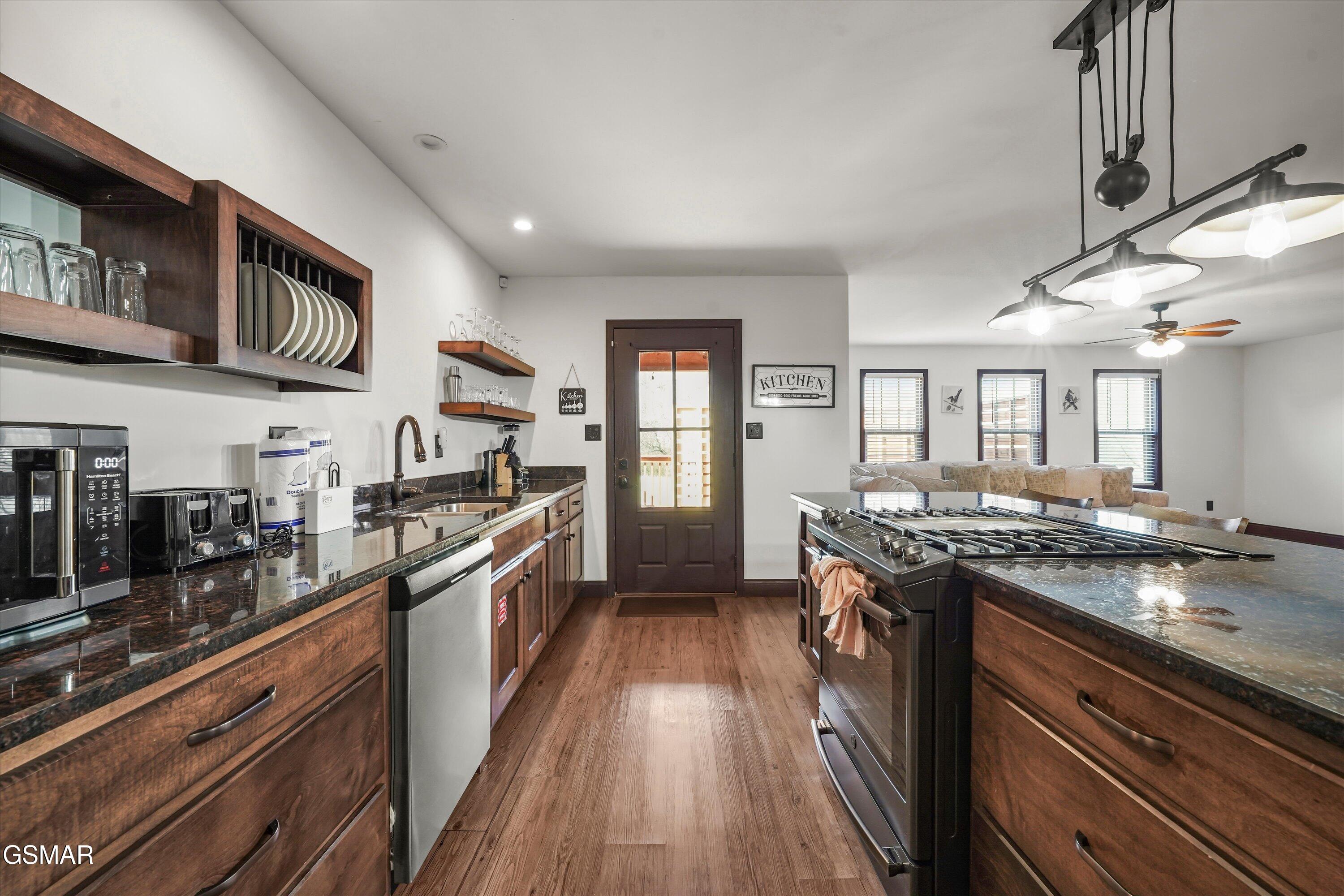2784 Maplecrest Lane Sevierville TN 37876