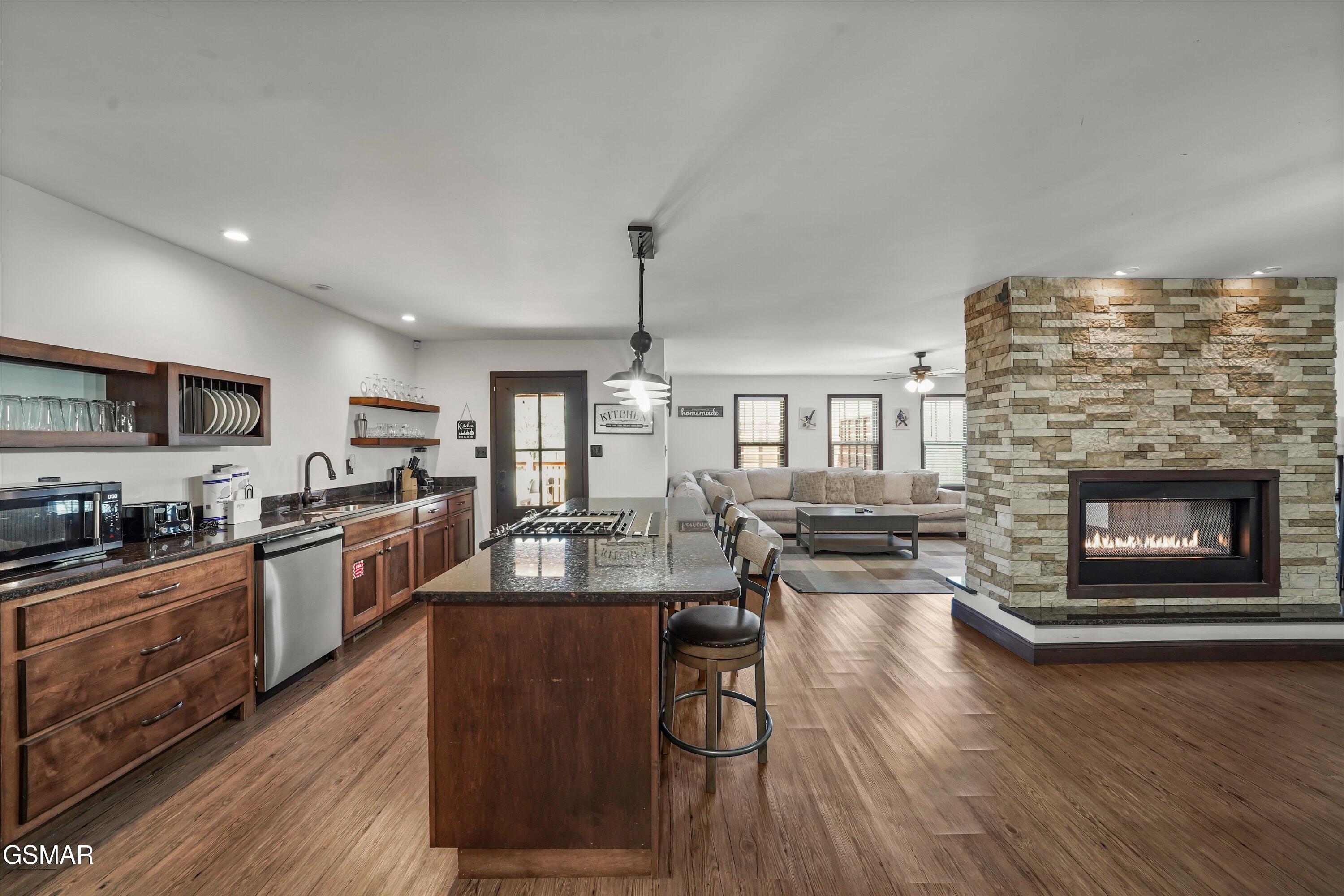 2784 Maplecrest Lane Sevierville TN 37876