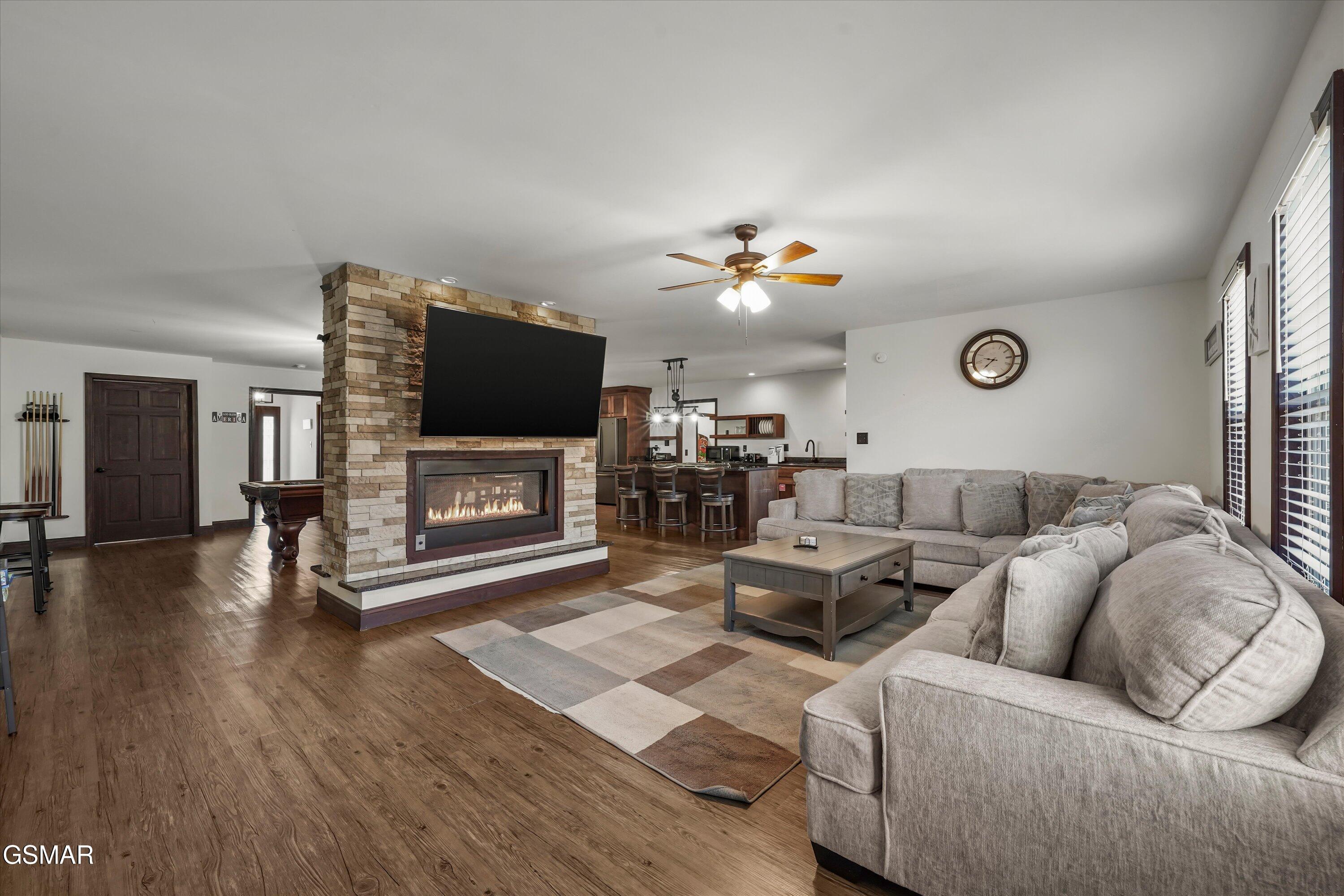 2784 Maplecrest Lane Sevierville TN 37876