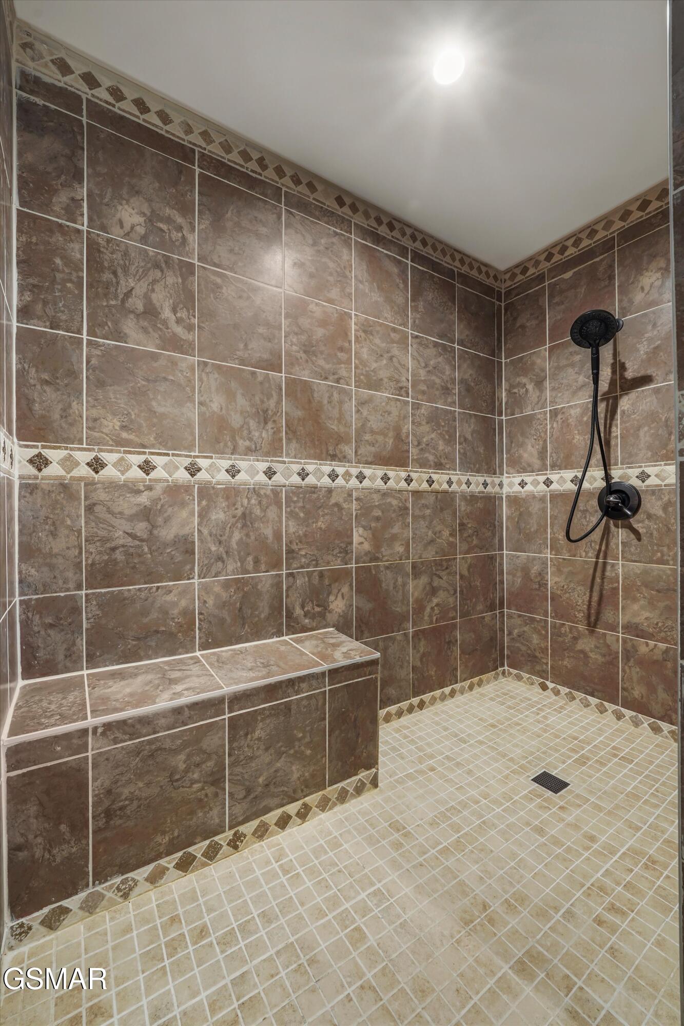 2784 Maplecrest Lane Sevierville TN 37876
