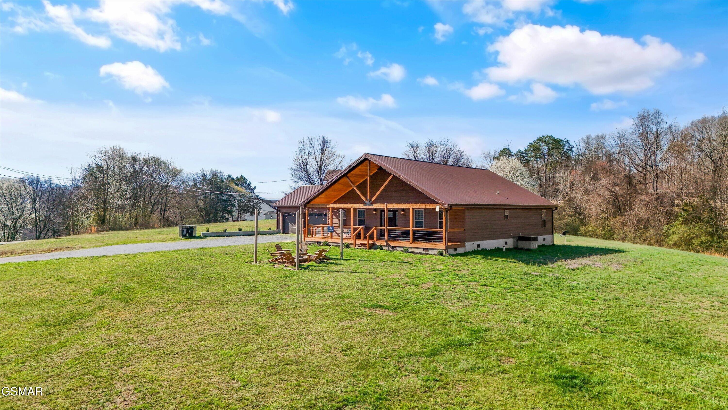 2784 Maplecrest Lane Sevierville TN 37876