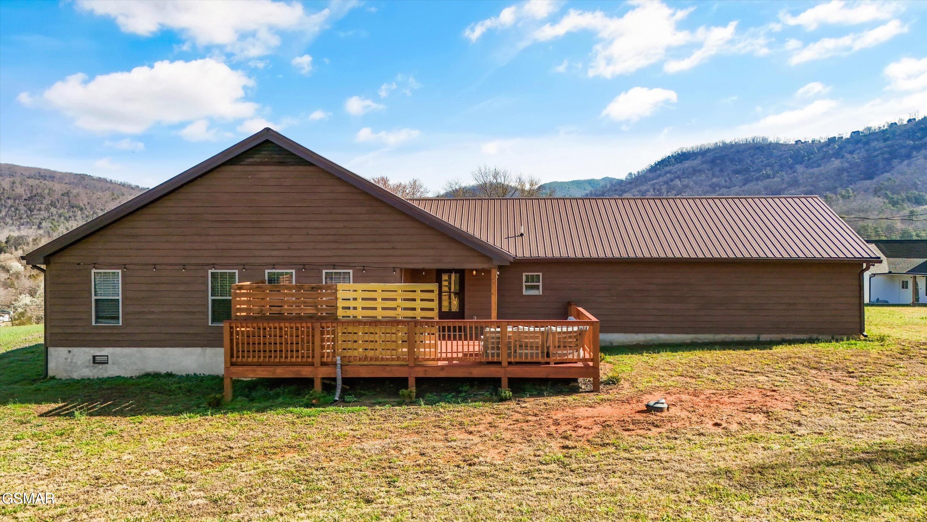 2784 Maplecrest Lane Sevierville TN 37876