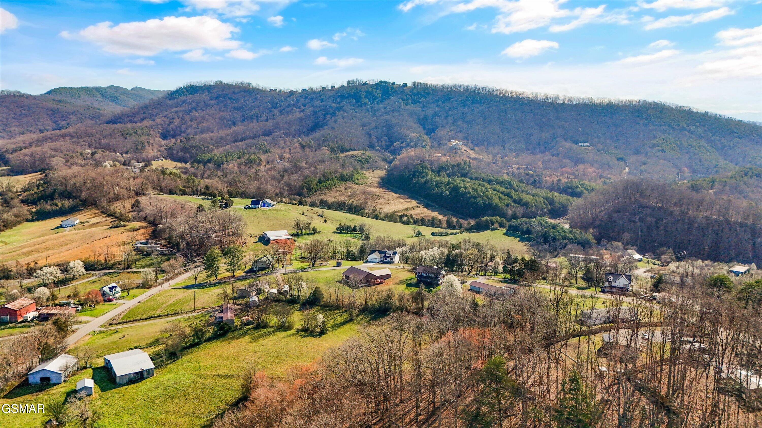 2784 Maplecrest Lane Sevierville TN 37876
