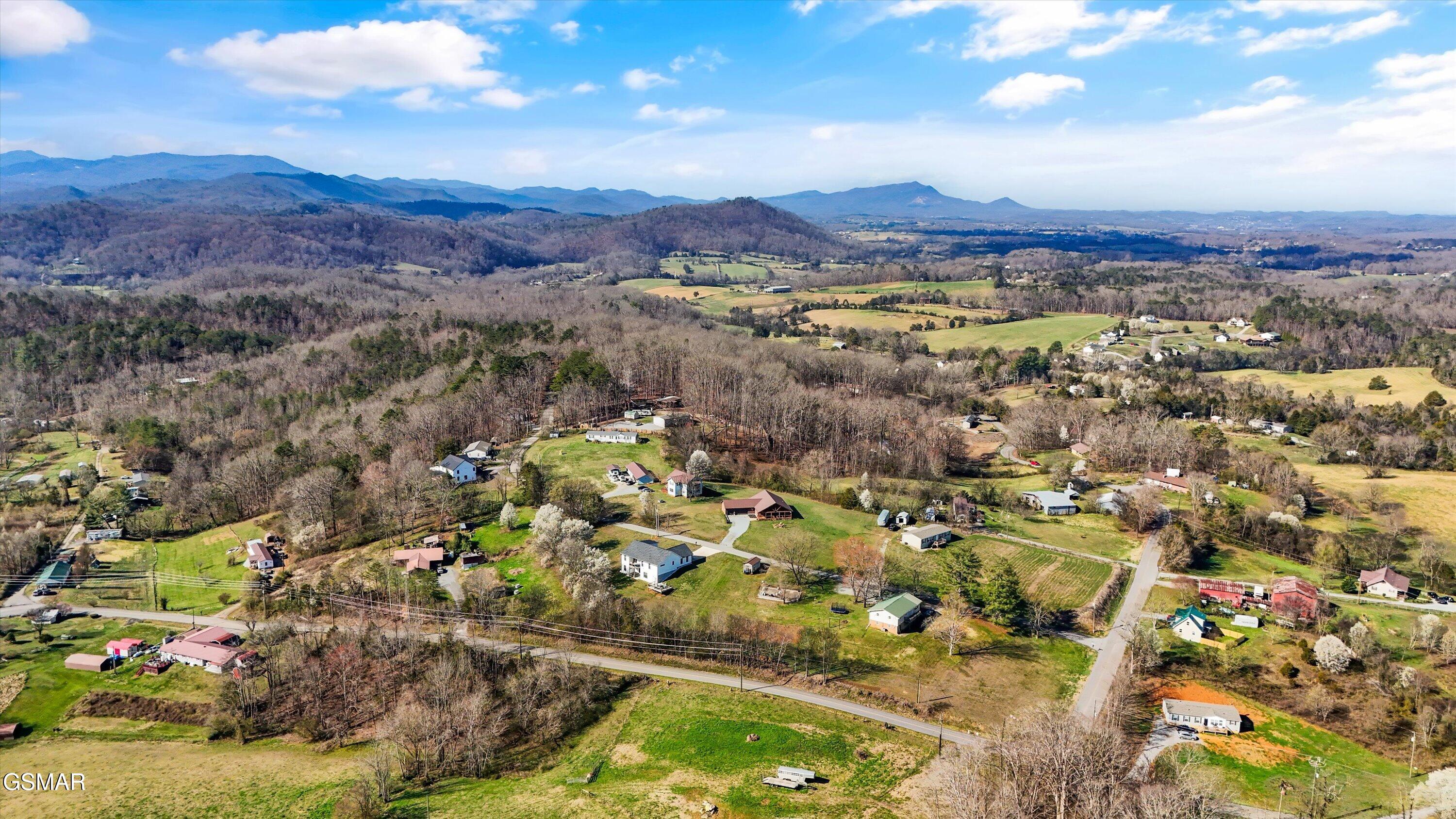 2784 Maplecrest Lane Sevierville TN 37876